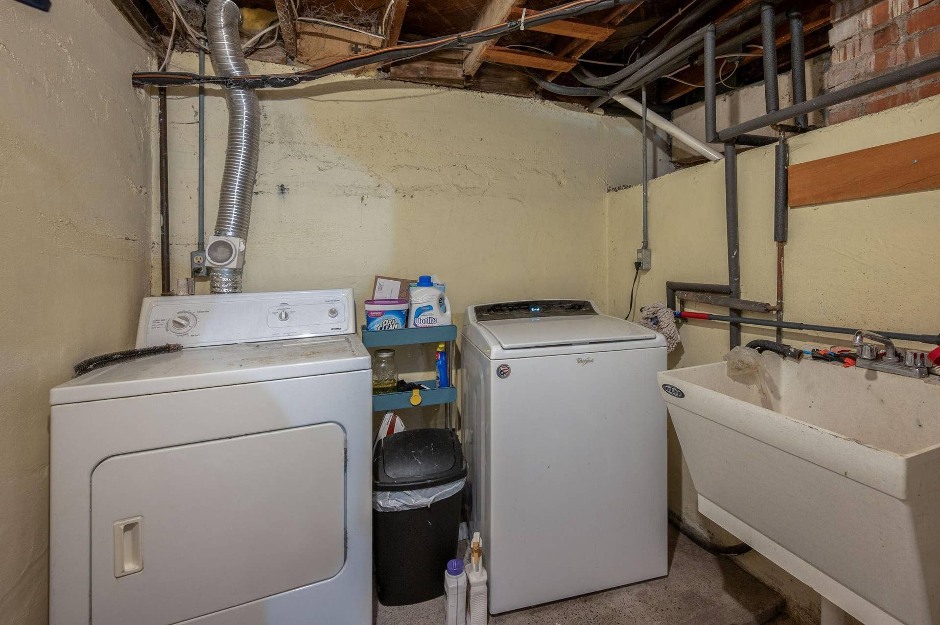406 Lewis St Mankato MN-34.jpg