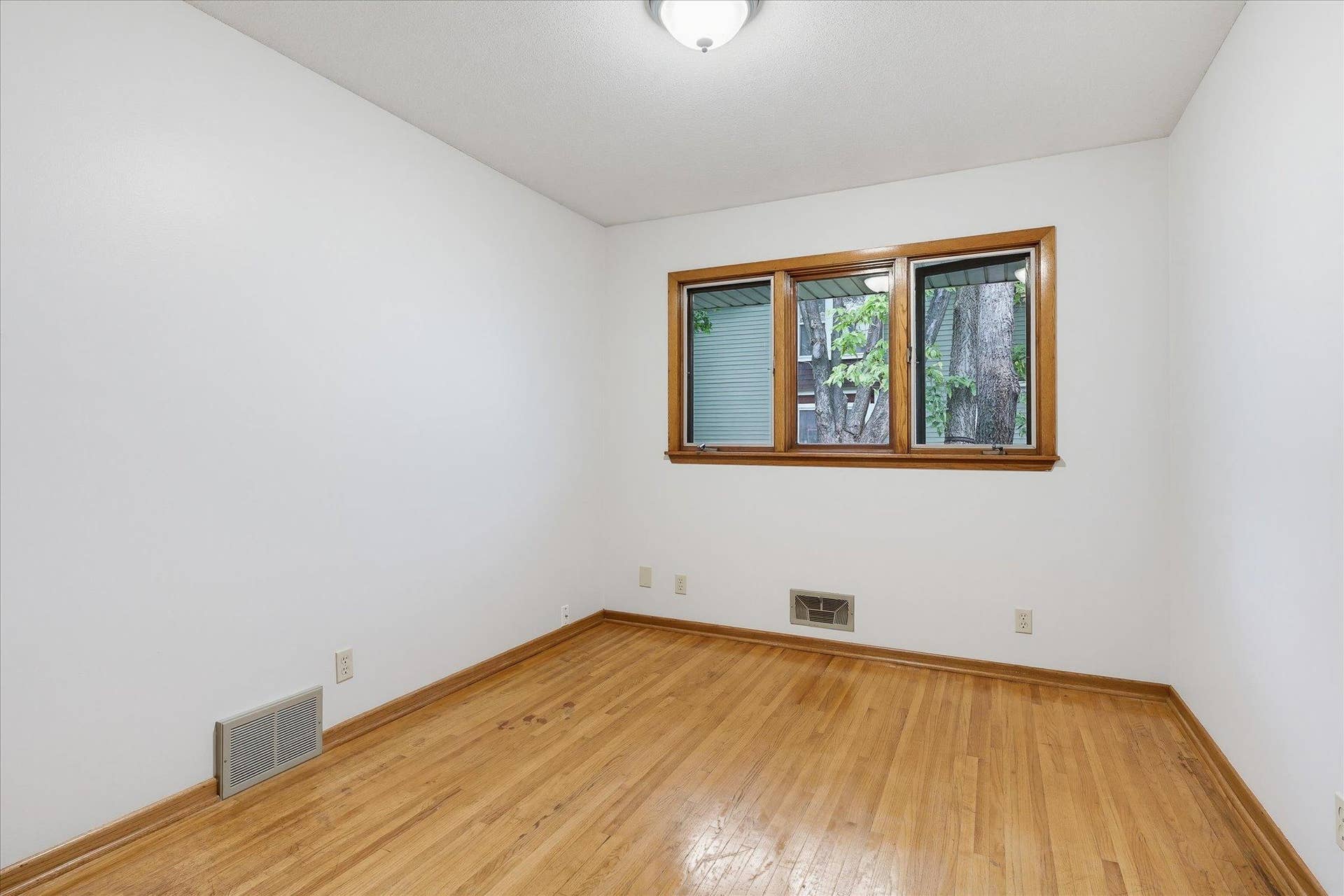 625 Summer Street NE, 71, Minneapolis, MN 55413 625 Summer - 2nd Bedroom