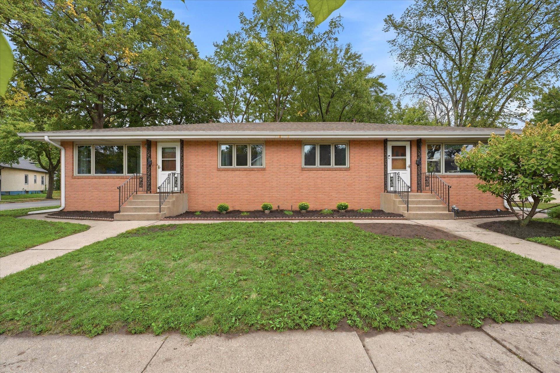 625 Summer Street NE, 71, Minneapolis, MN 55413 Rare Side-By-Side Duplex!