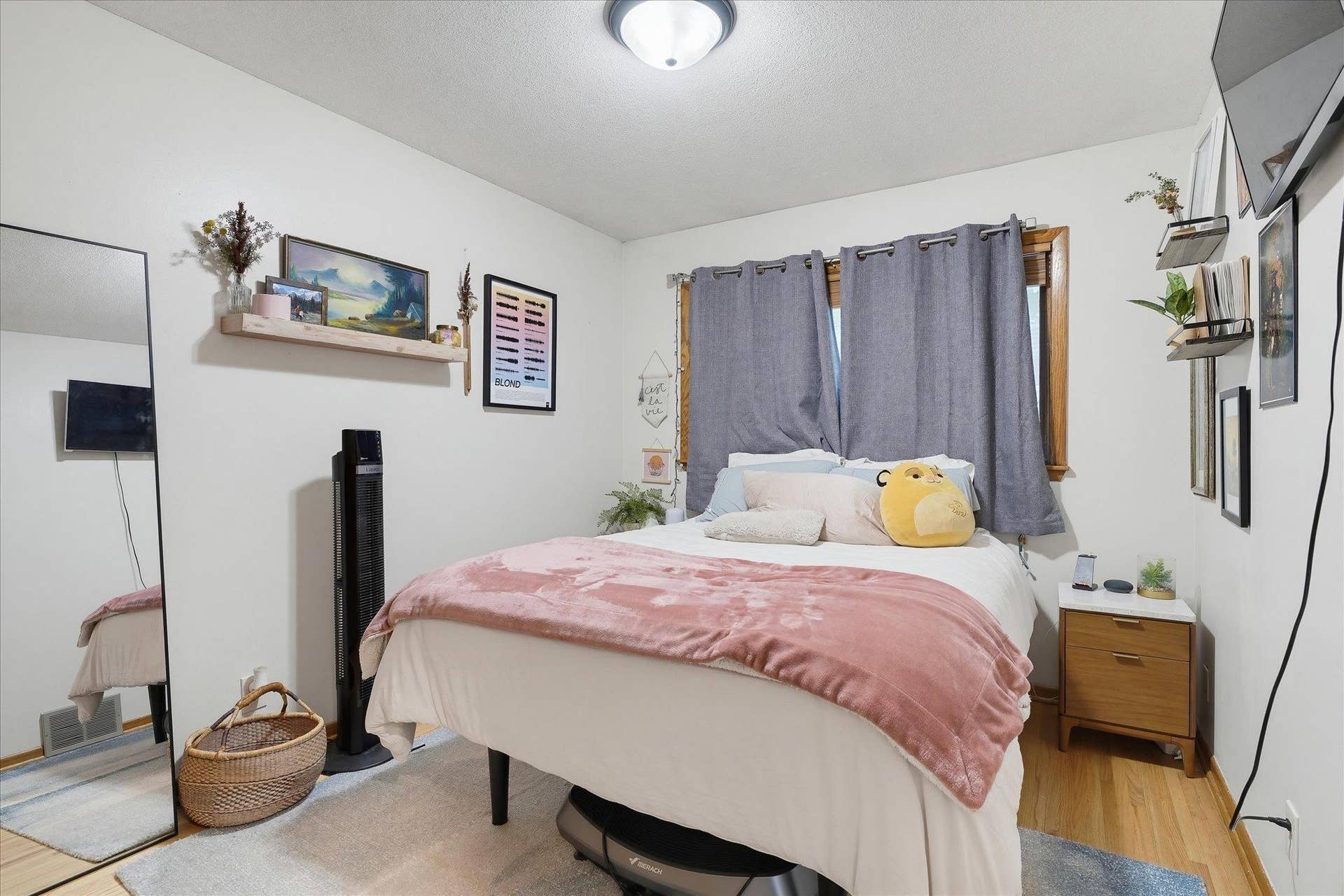 625 Summer Street NE, 71, Minneapolis, MN 55413 627 Summer - Primary Bedroom
