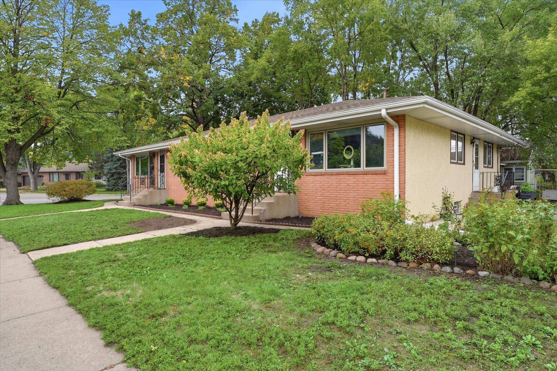625 Summer Street NE, 71, Minneapolis, MN 55413 627 Summer Street
