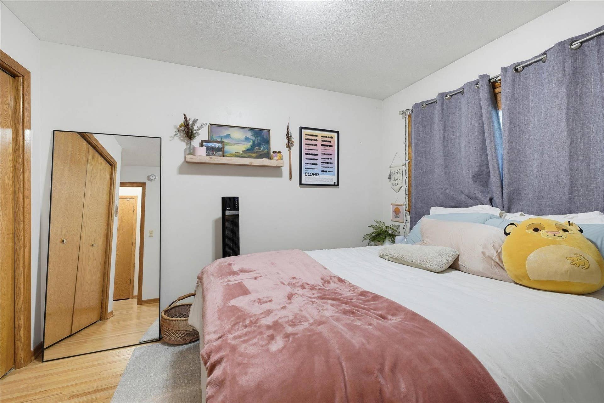 625 Summer Street NE, 71, Minneapolis, MN 55413 627 Summer - Primary Bedroom
