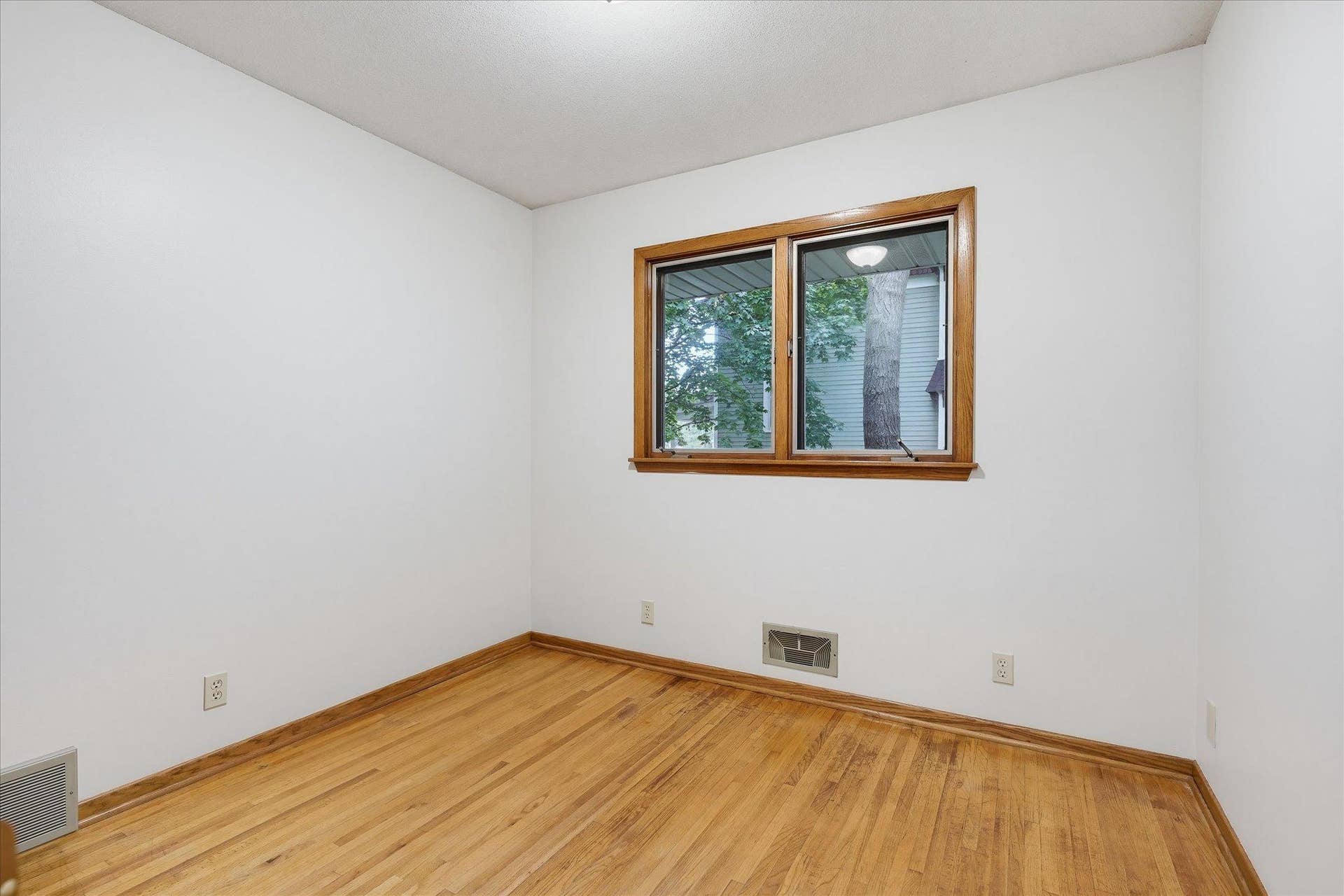 625 Summer Street NE, 71, Minneapolis, MN 55413 625 Summer - 3rd Bedroom