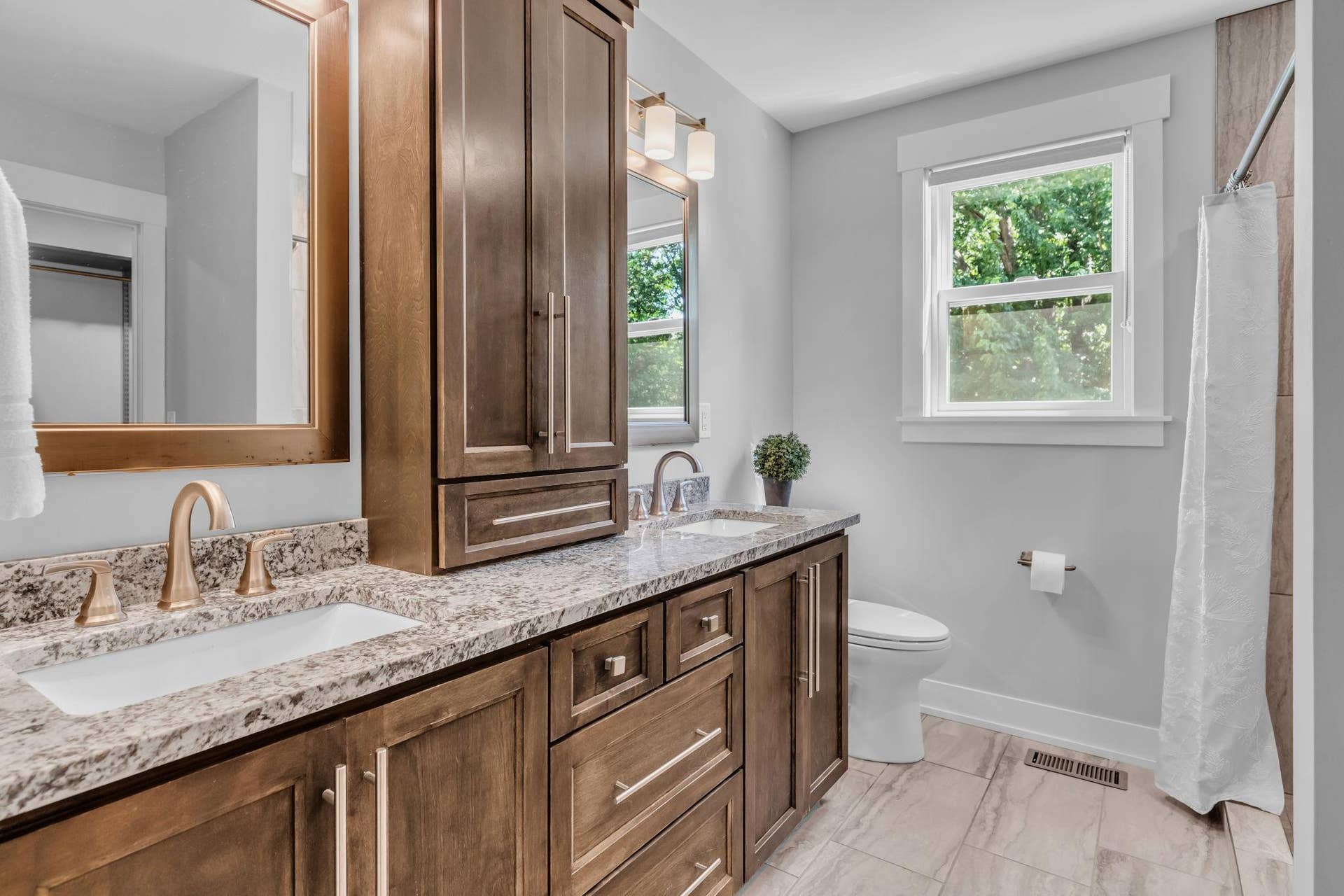 4213 Wooddale Avenue S, Saint Louis Park, MN 55416 4213 Wooddale Avenue S, Saint Louis Park, MN 55416