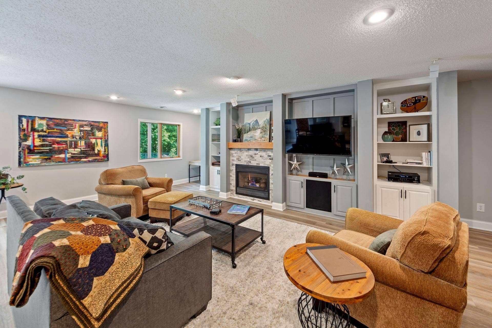 3947 Bailey Ridge Draw, Woodbury, MN 55125 1920x1280_100_1784209528922_17841491681180s7a5610.jpg