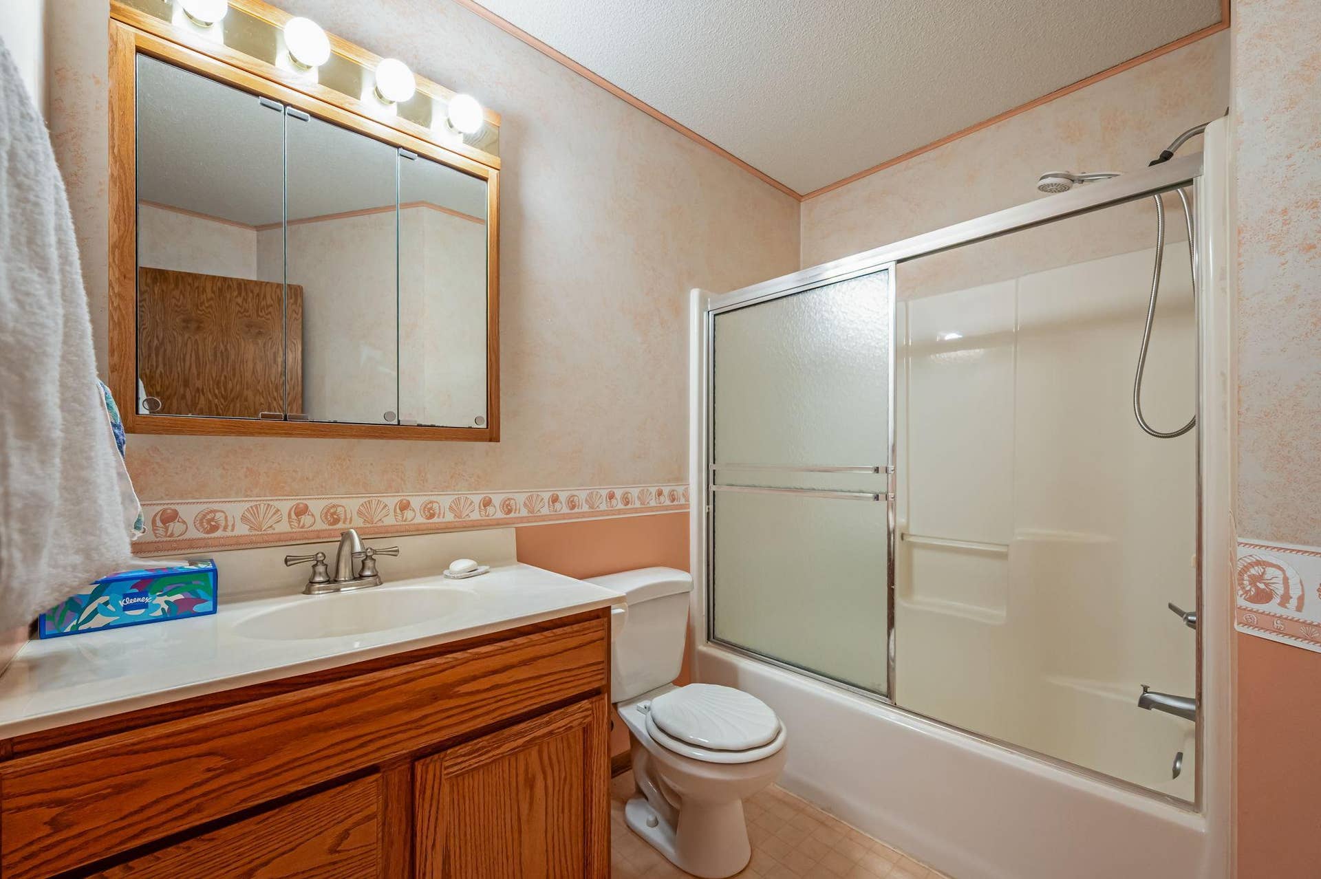 19 La Mar Court, North Mankato, MN 56003 19 La Mar Ct North Mankato MN-25.jpg