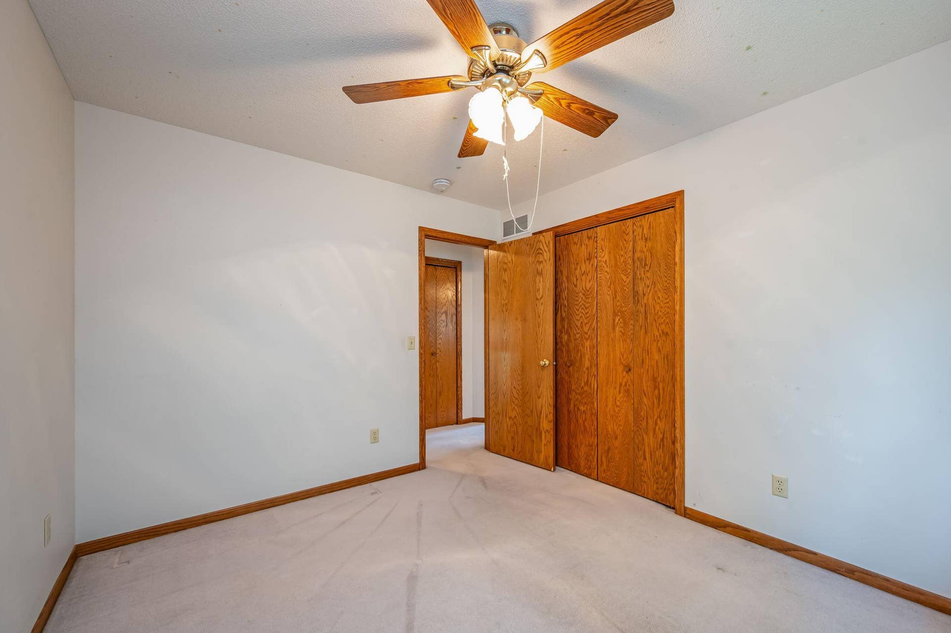 19 La Mar Court, North Mankato, MN 56003 19 La Mar Ct North Mankato MN-24.jpg