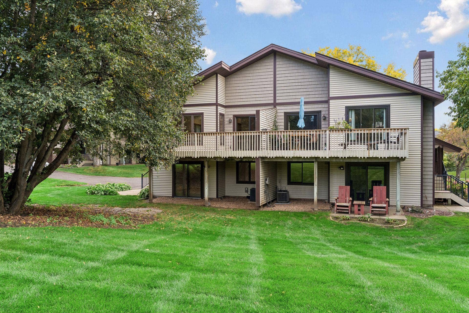3149 Farnum Drive, Eagan, MN 55121 3149 Farnum Drive, Eagan, MN 55121