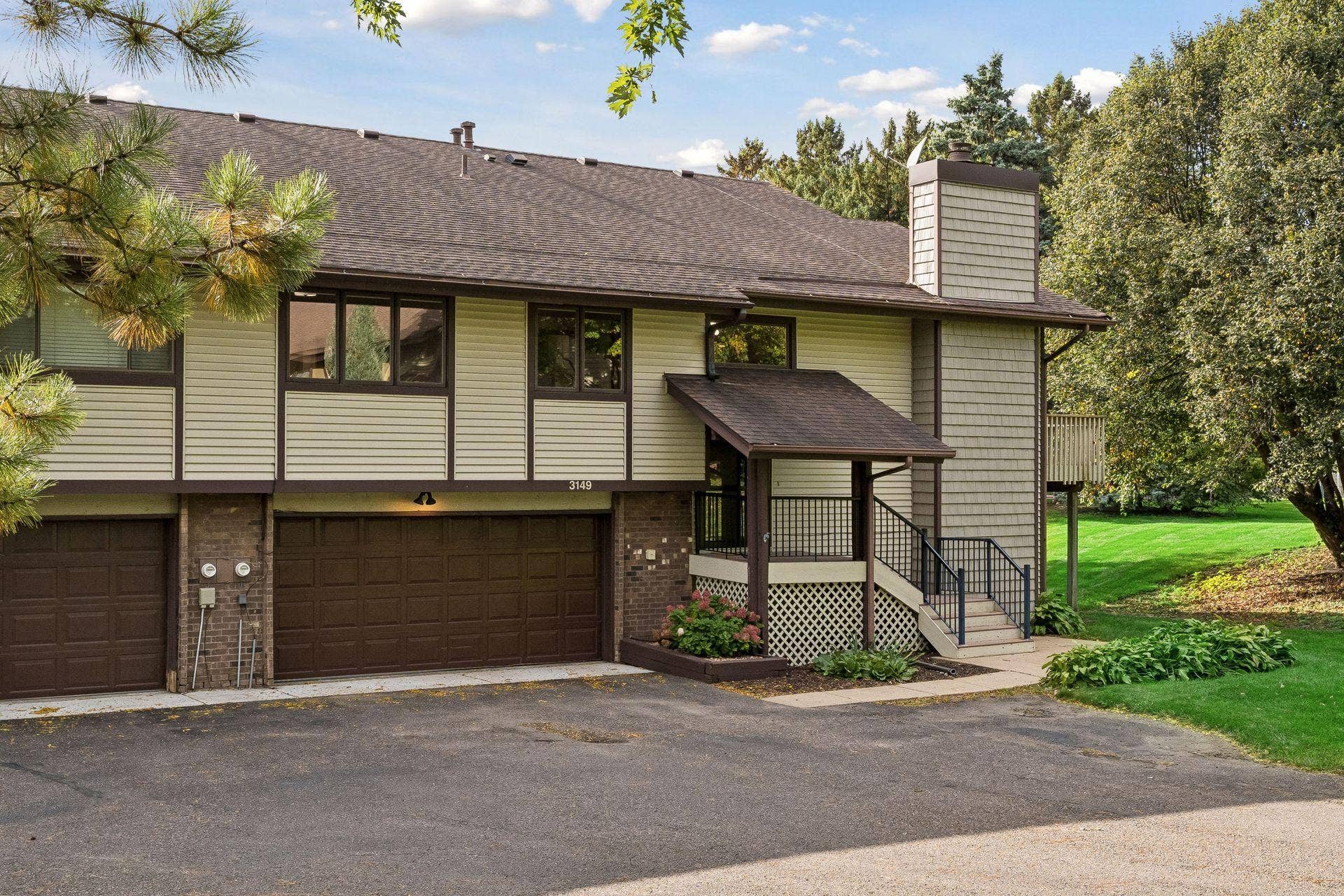 3149 Farnum Drive, Eagan, MN 55121 3149 Farnum Drive, Eagan, MN 55121