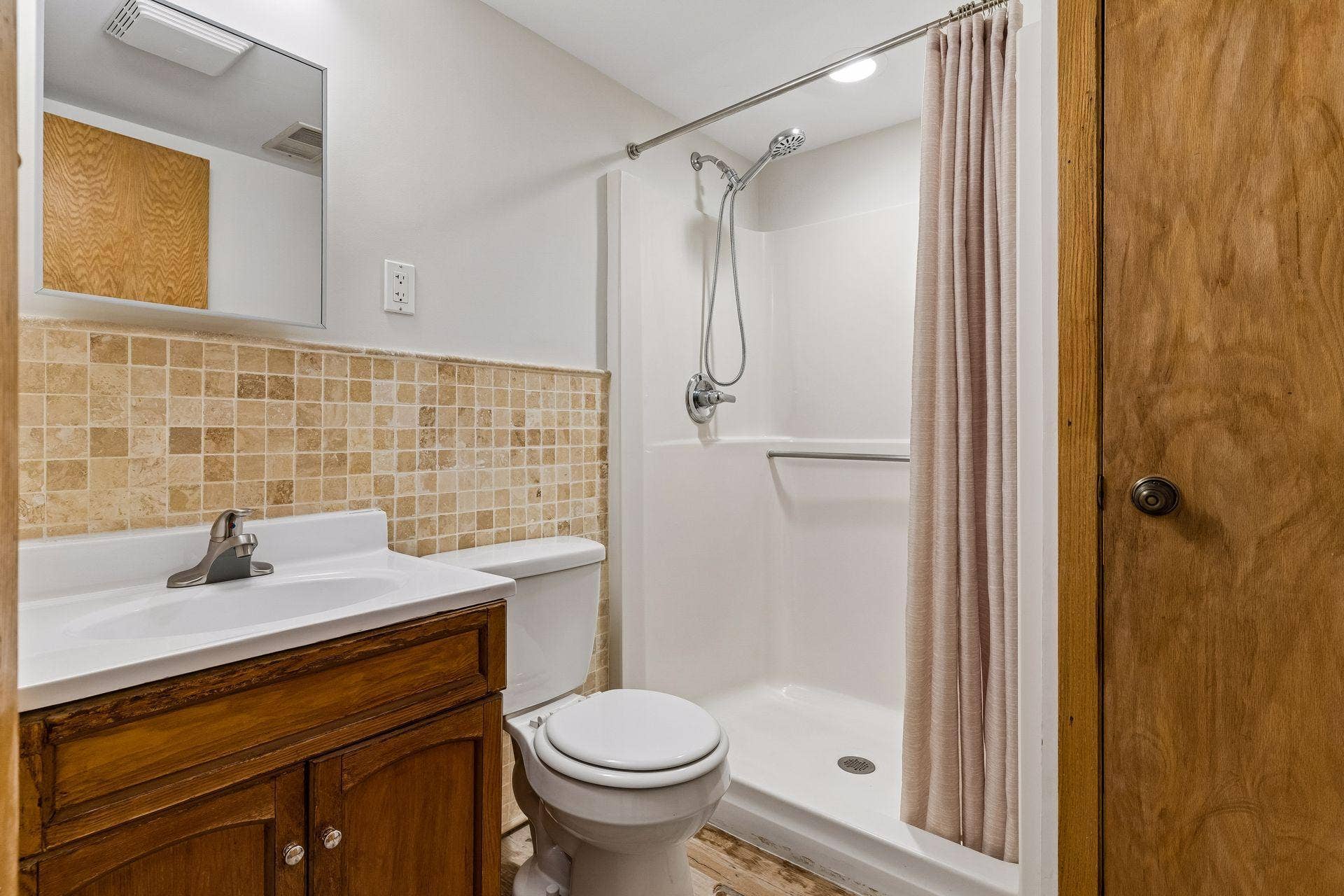 3149 Farnum Drive, Eagan, MN 55121 3149 Farnum Drive, Eagan, MN 55121