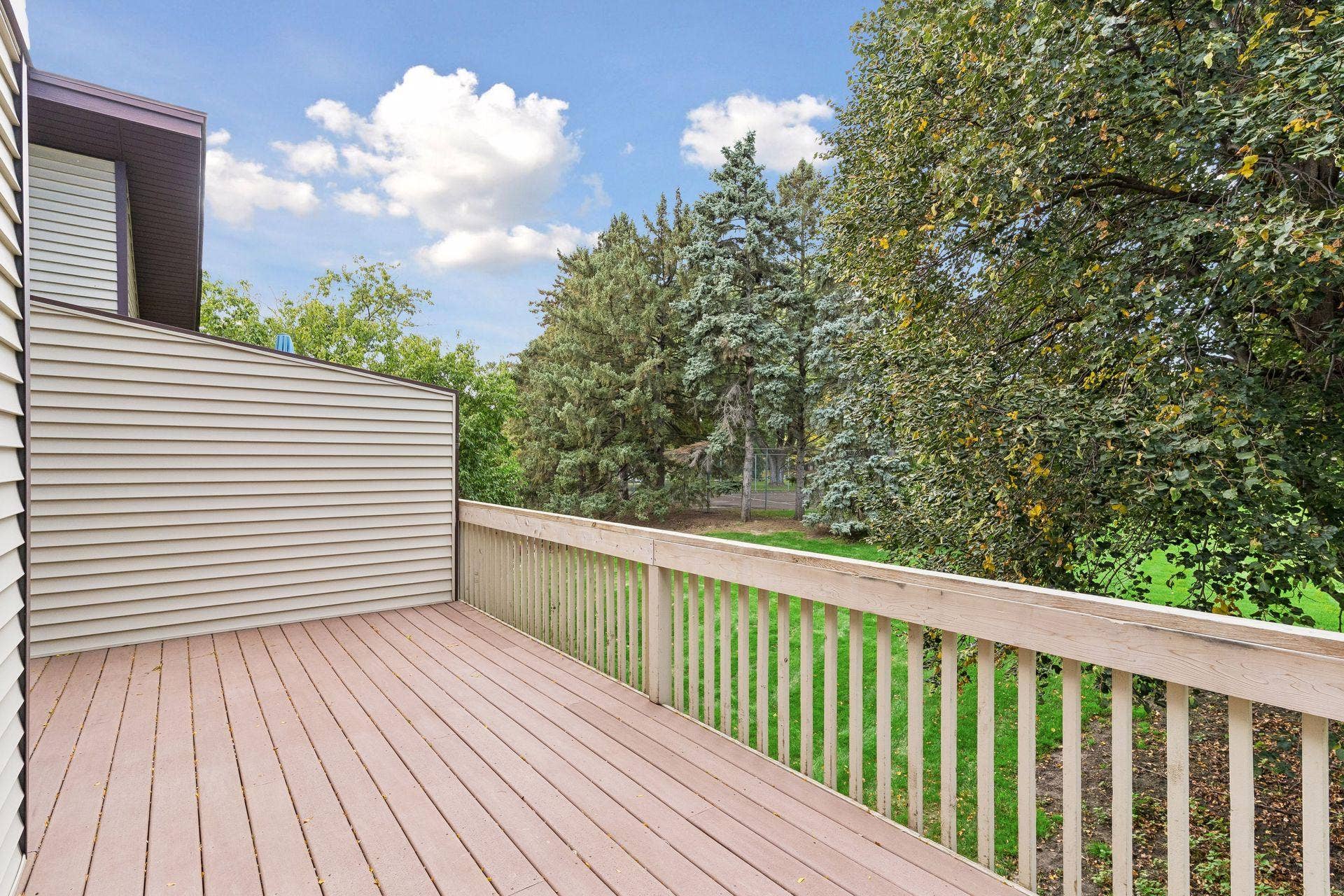 3149 Farnum Drive, Eagan, MN 55121 3149 Farnum Drive, Eagan, MN 55121