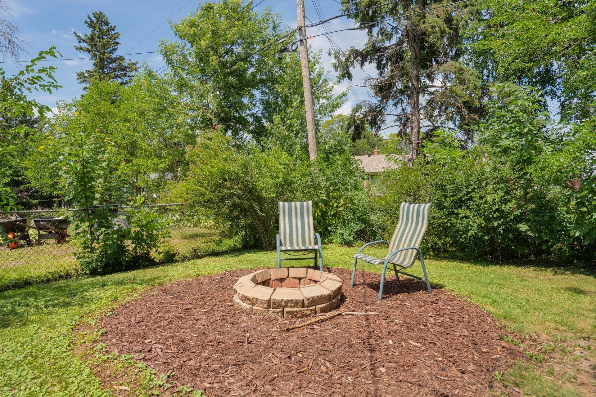 10-11-web-or-mls-dsc08977.jpg