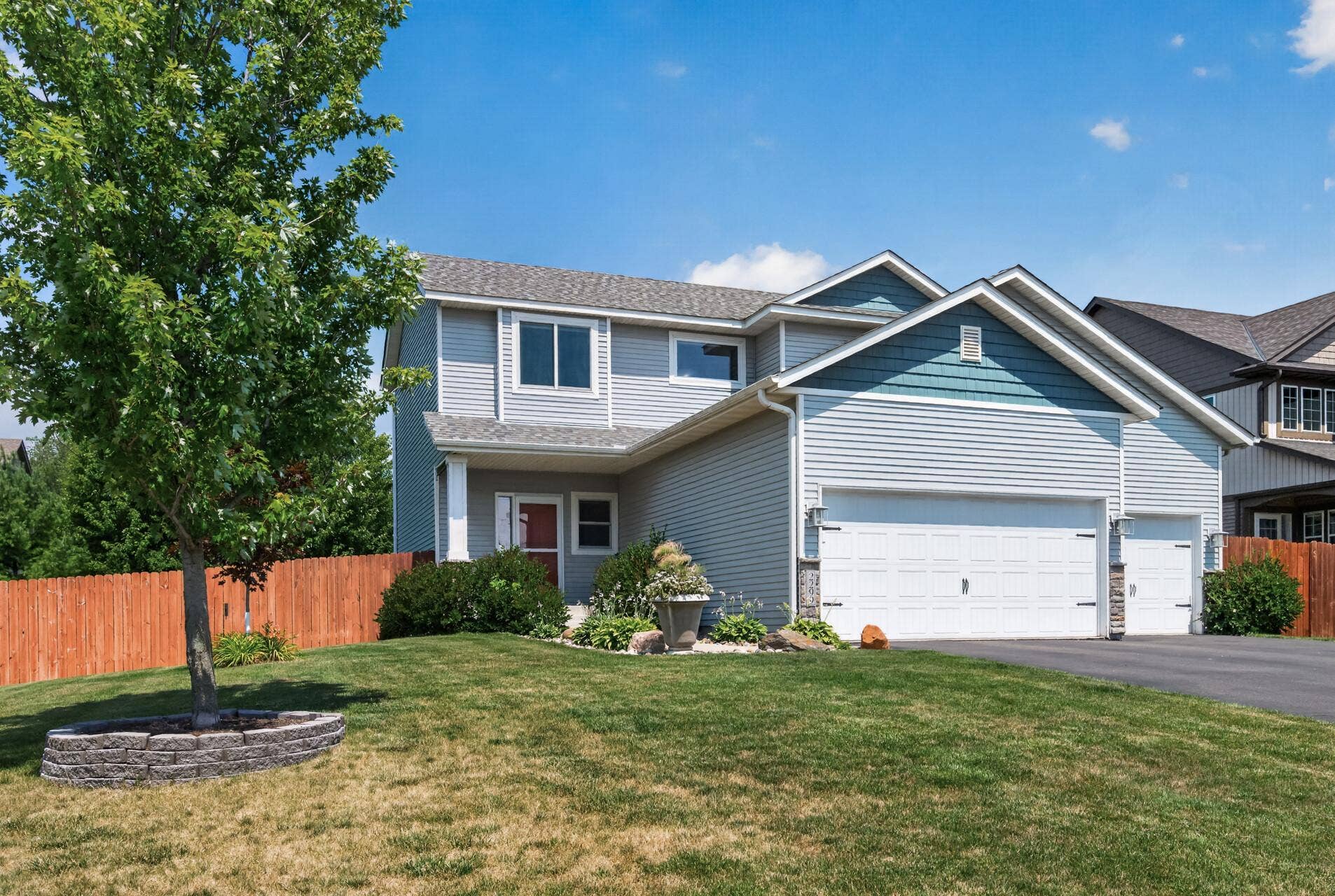 Welcome home to 2299 Gall Avenue in Maplewood MN!