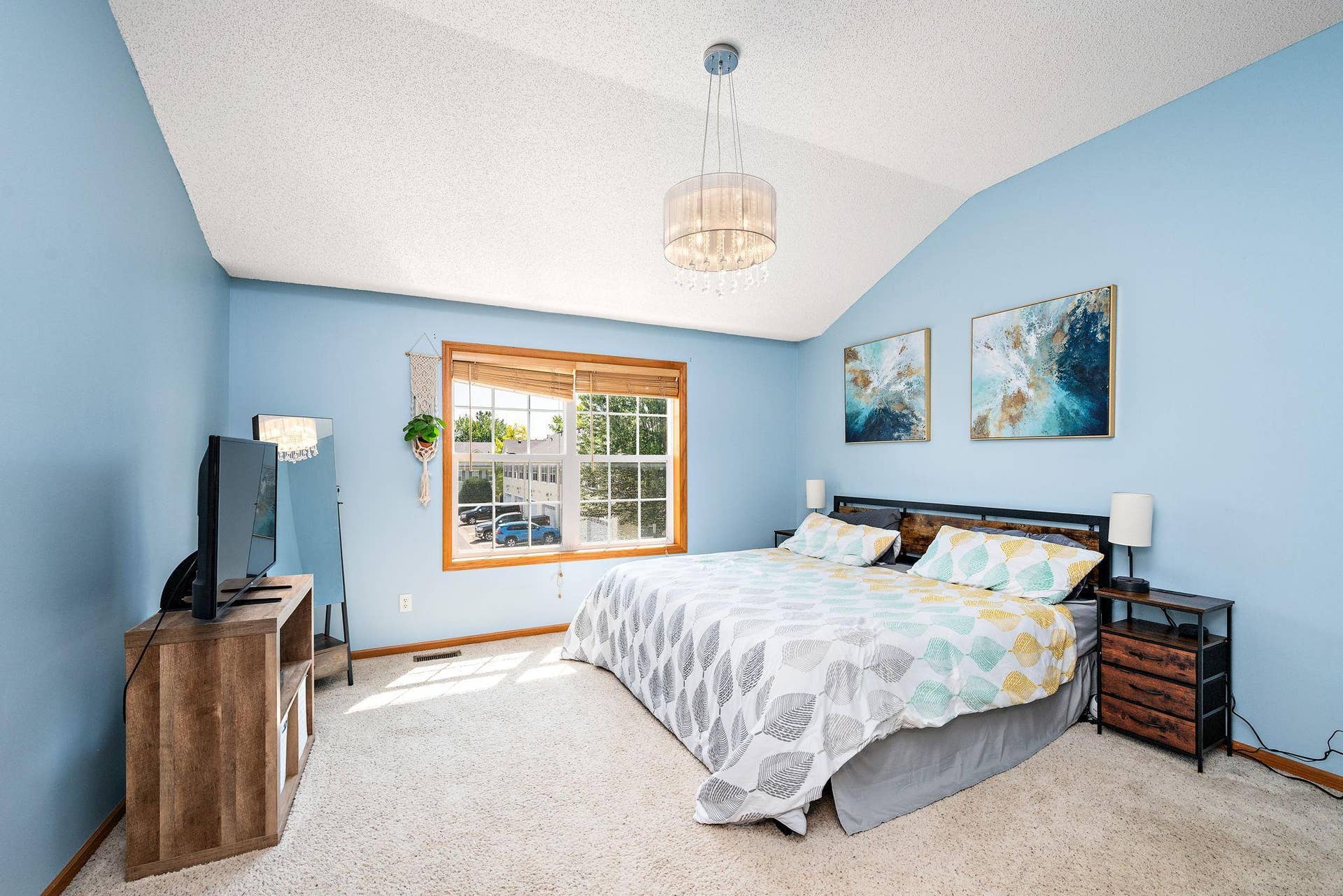 1072 Henslow Avenue N, Oakdale, MN 55128 12-web-or-mls-1072-henslow-ave-n.jpg