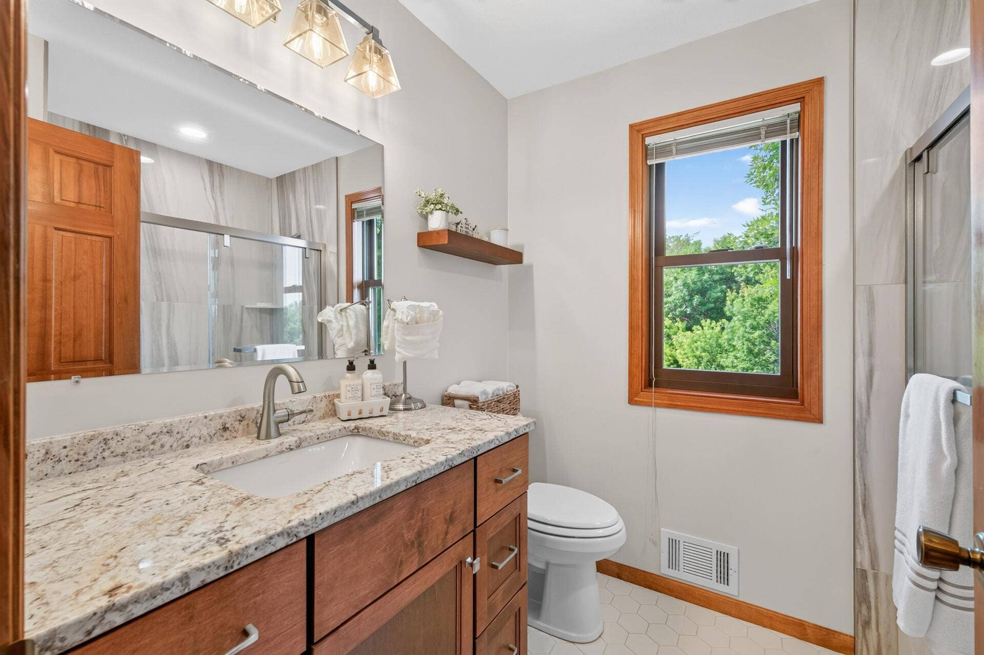 8945 Dallas Lane N, Maple Grove, MN 55369 30_8945_Dallas30_mls.jpg