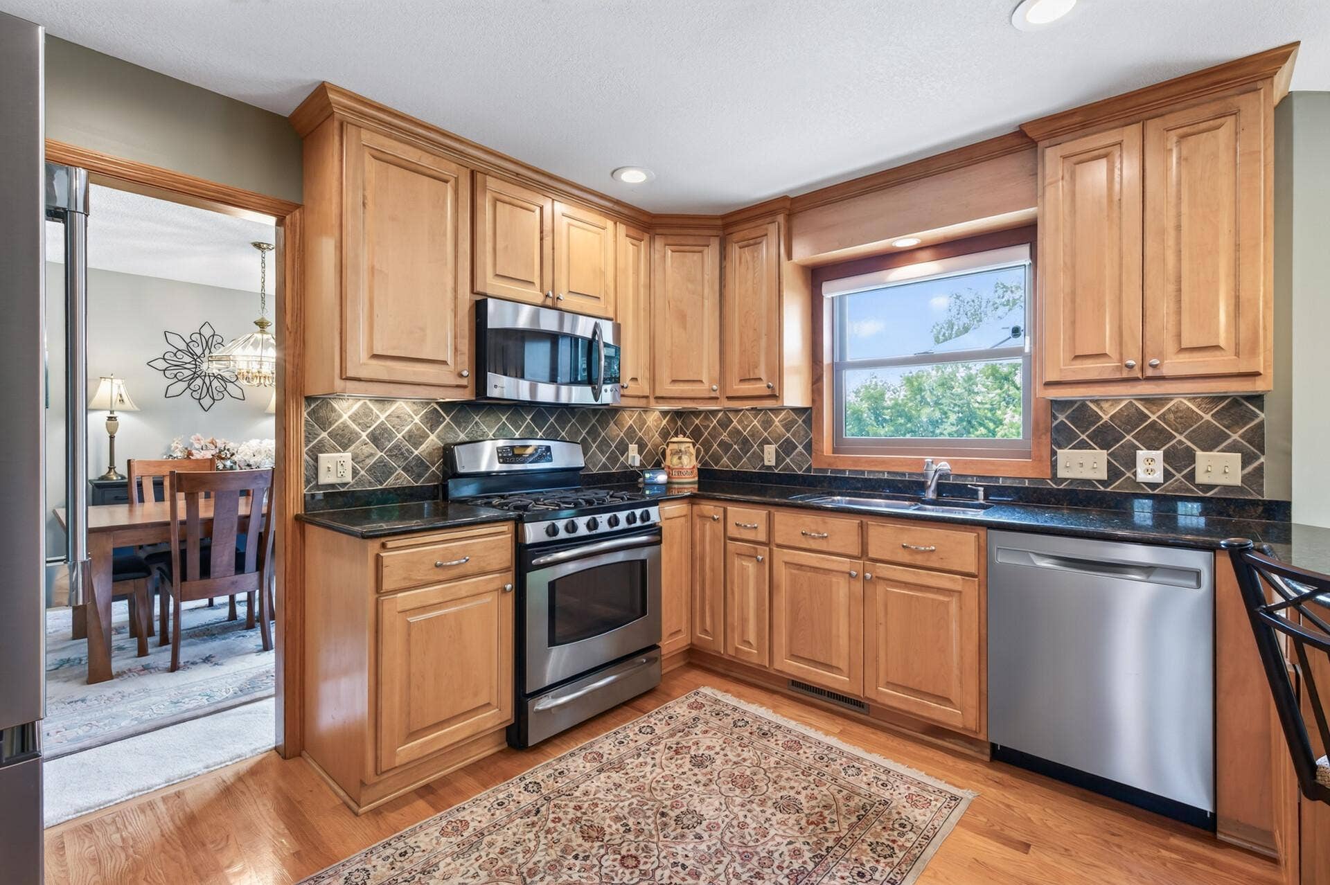 8945 Dallas Lane N, Maple Grove, MN 55369 16_8945_Dallas16_mls.jpg