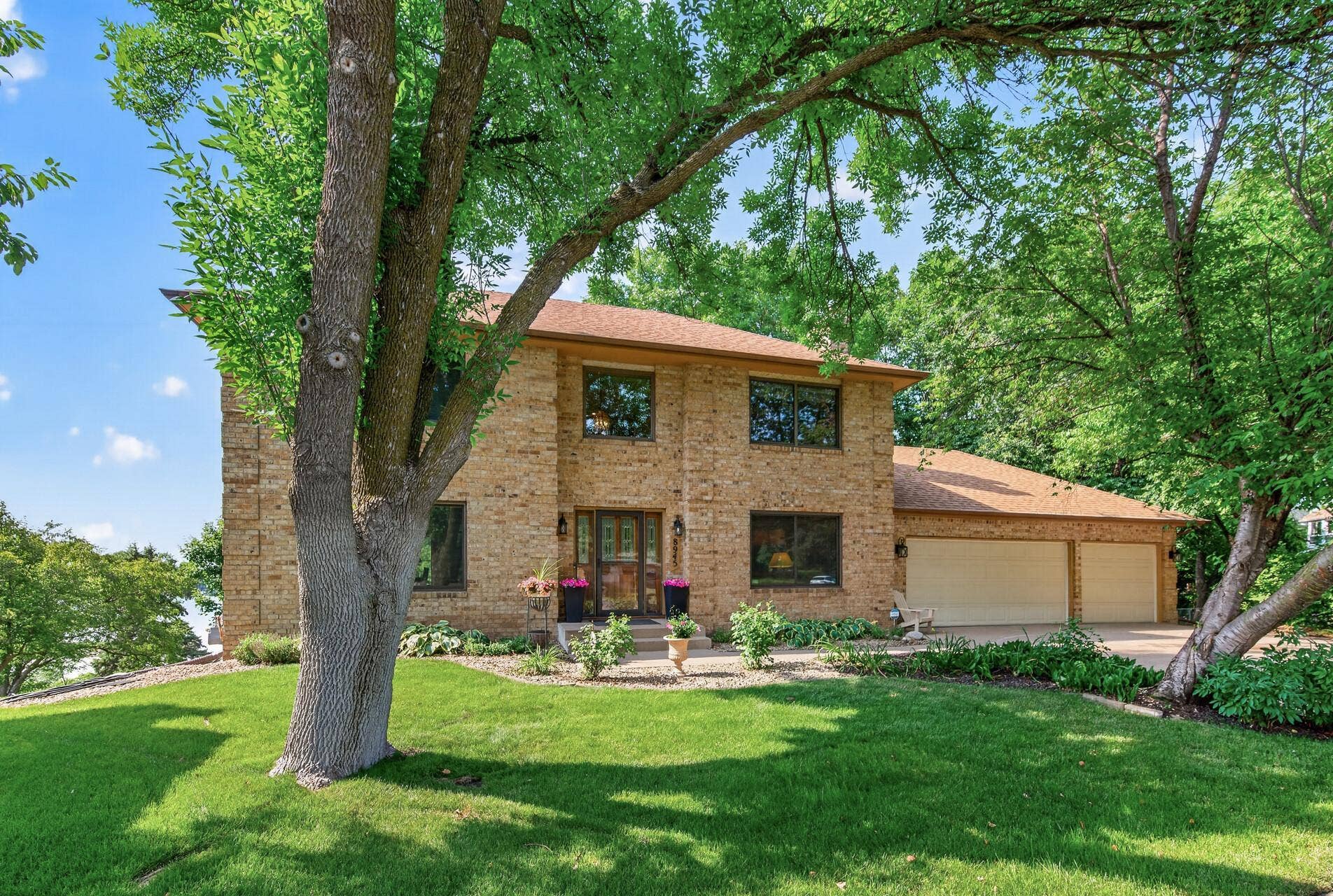 8945 Dallas Lane N, Maple Grove, MN 55369 02_8945_Dallas2_mls.jpg
