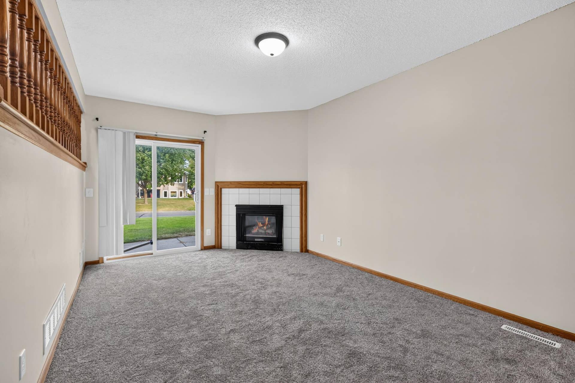 9313 Loch Lomond Lane, Brooklyn Park, MN 55443 9313 Loch Lomond Lane, Brooklyn Park, MN 55443