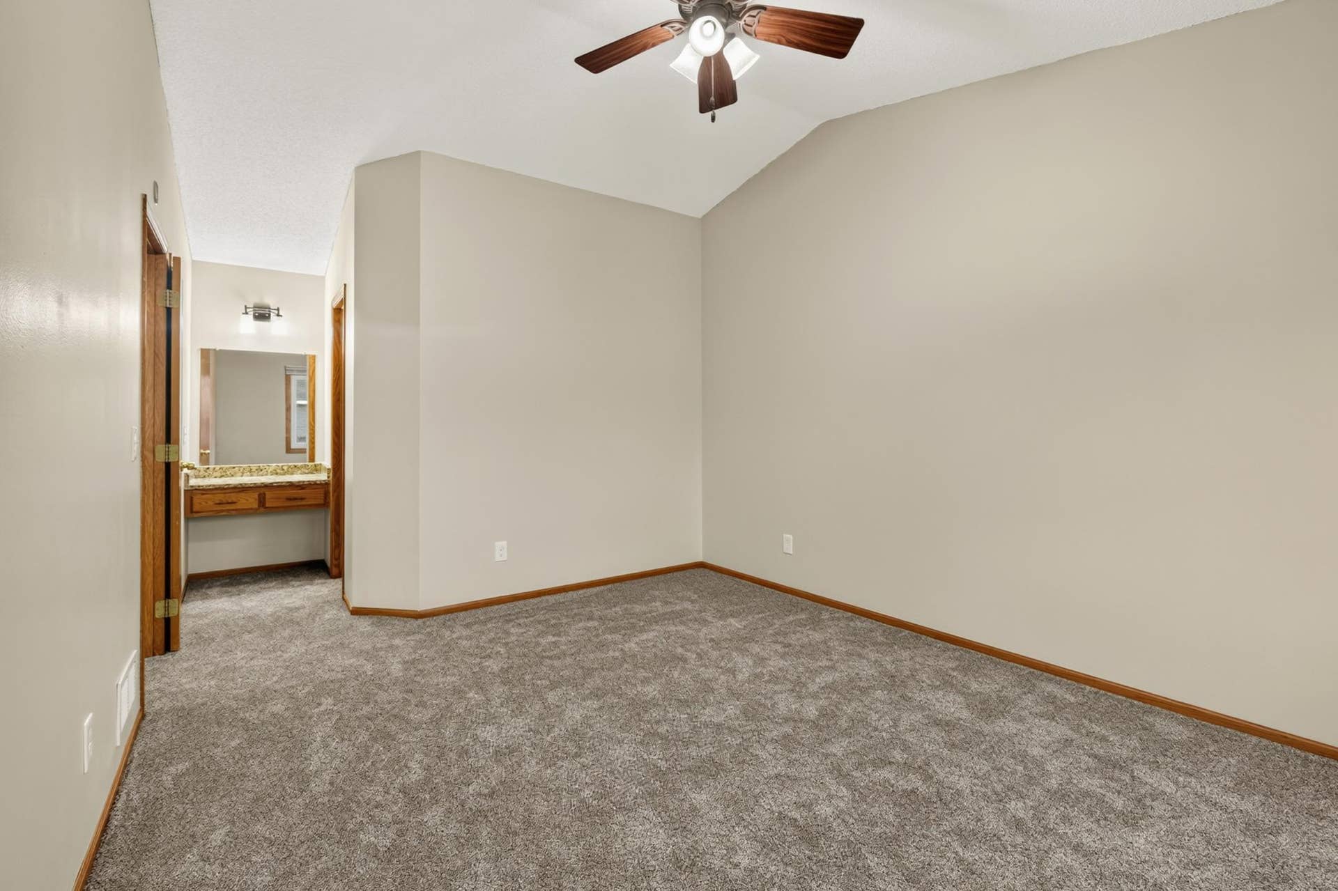 9313 Loch Lomond Lane, Brooklyn Park, MN 55443 9313 Loch Lomond Lane, Brooklyn Park, MN 55443