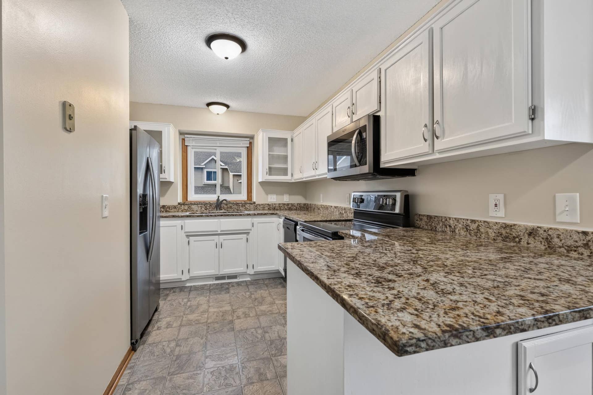 9313 Loch Lomond Lane, Brooklyn Park, MN 55443 9313 Loch Lomond Lane, Brooklyn Park, MN 55443