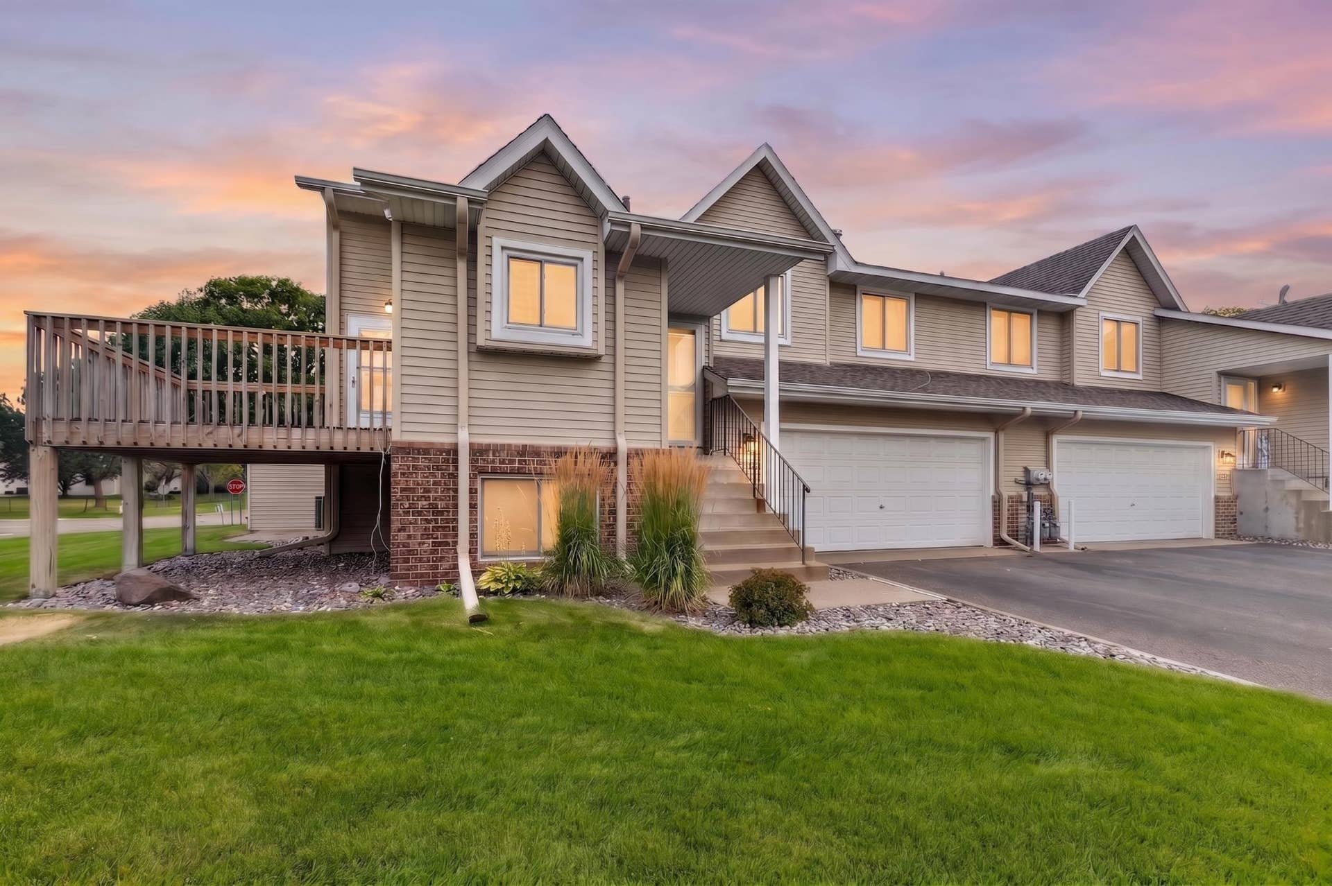 9313 Loch Lomond Lane, Brooklyn Park, MN 55443 Virtually Lighted