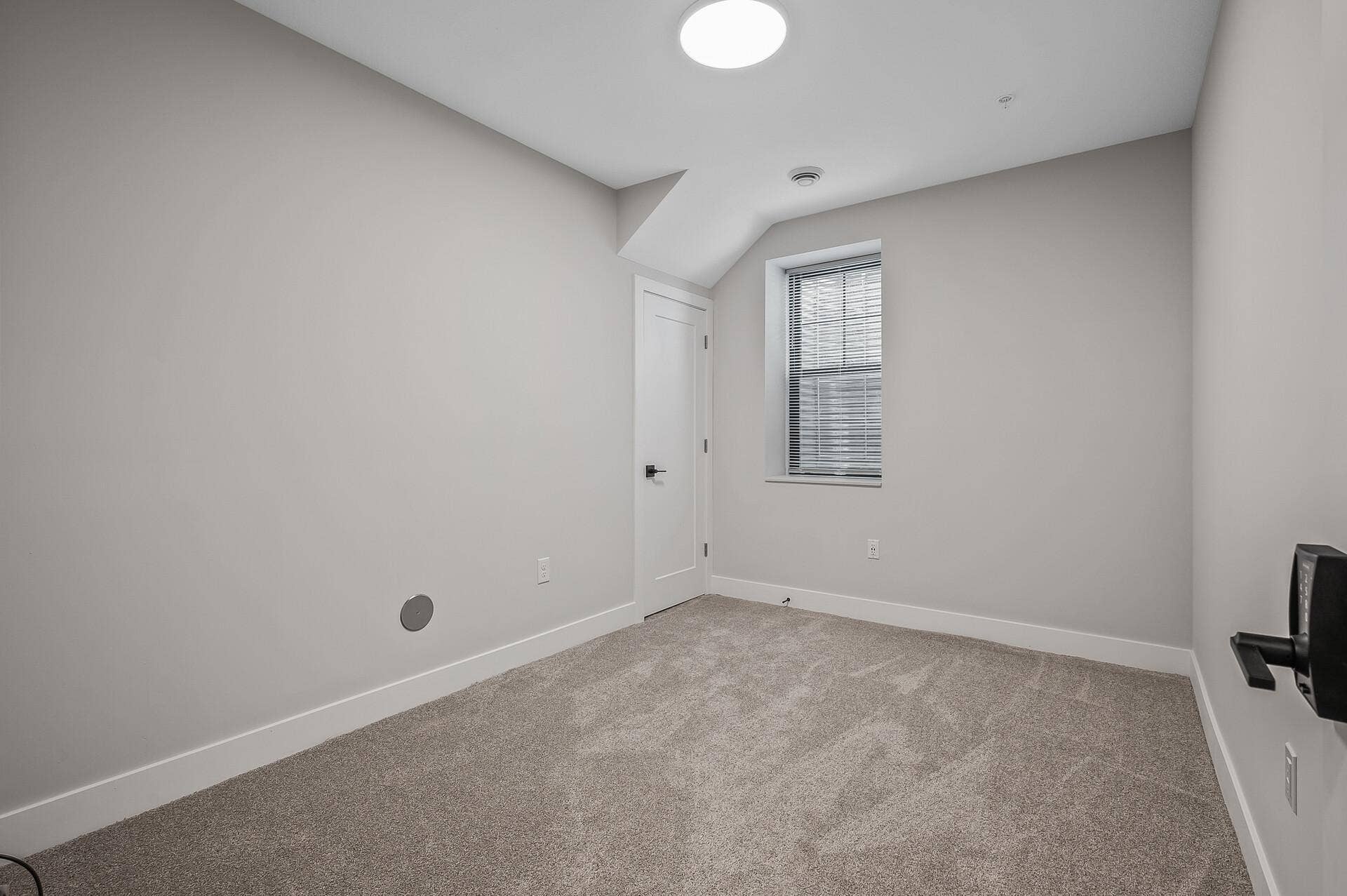 2413 1st Avenue S, 84, Minneapolis, MN 55404 23_2413_1st_Ave23_mls.jpg
