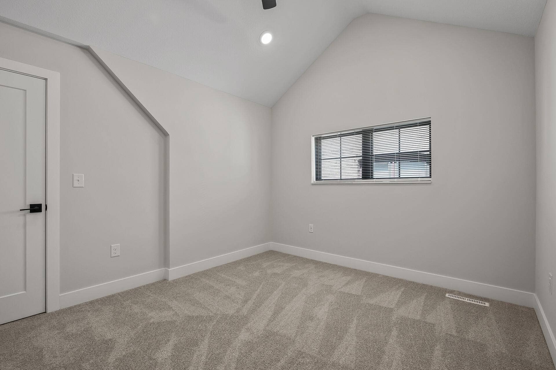 2413 1st Avenue S, 84, Minneapolis, MN 55404 71_2413_1st_Ave71_mls.jpg