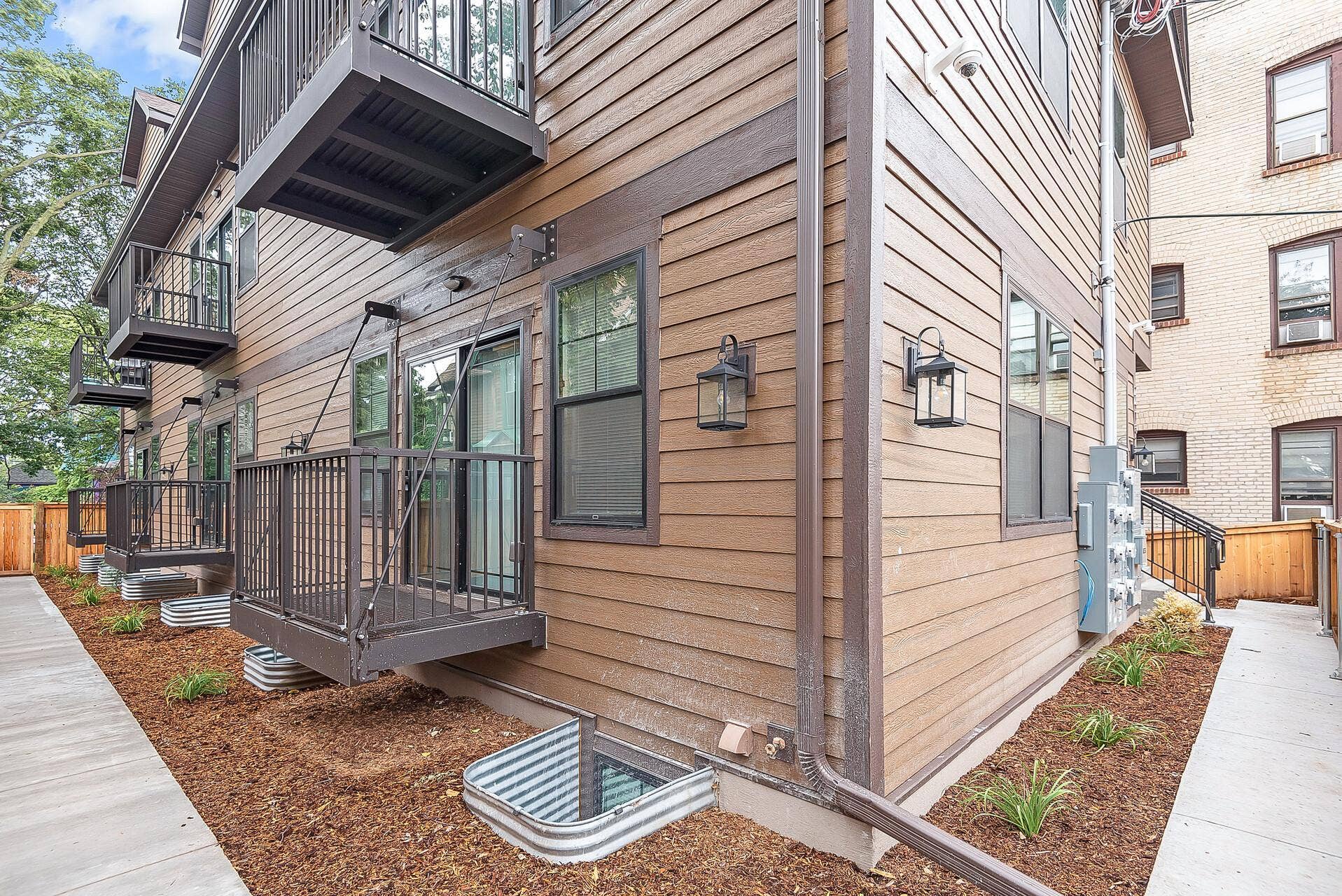 2413 1st Avenue S, 84, Minneapolis, MN 55404 10.jpg