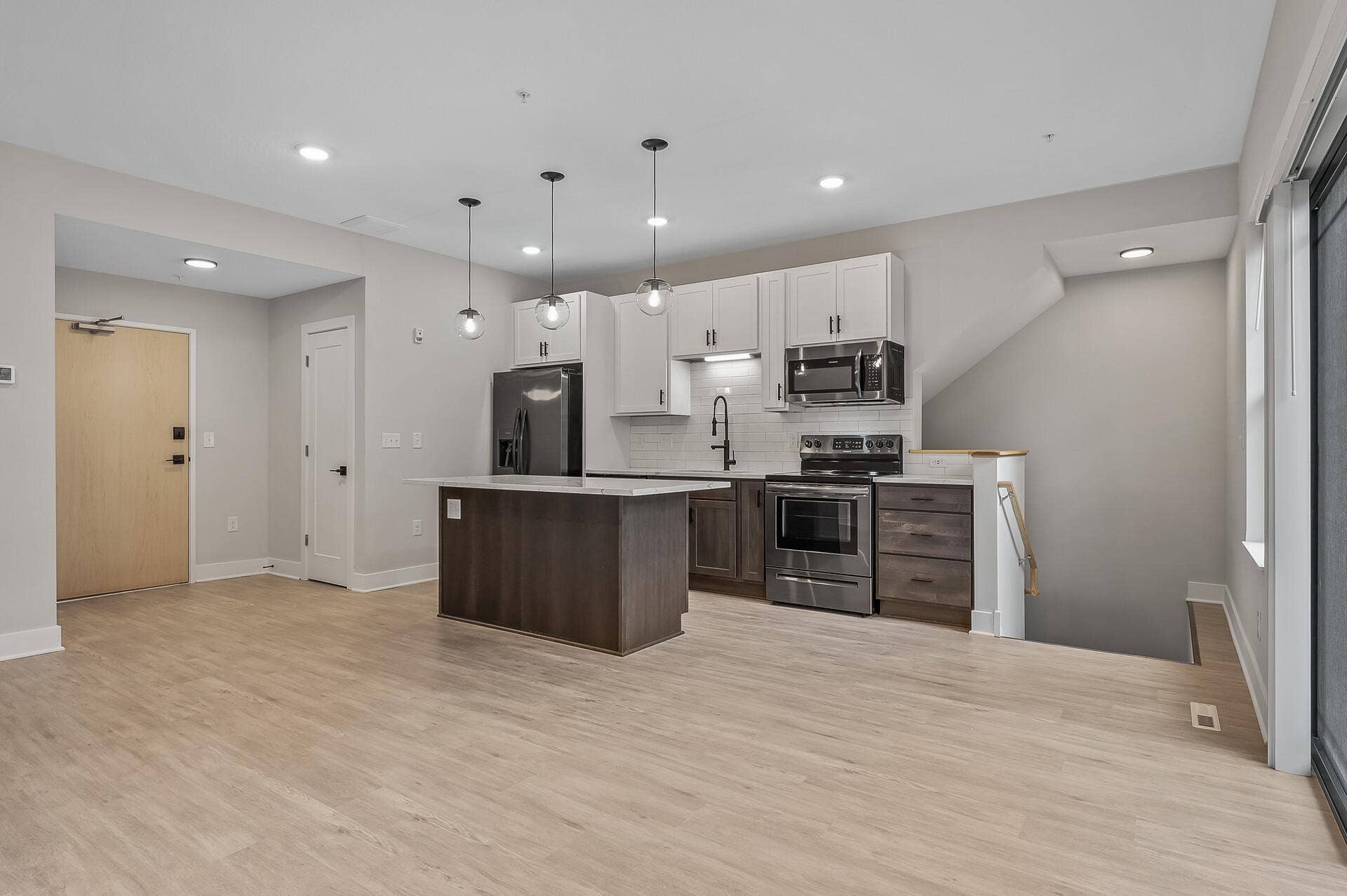 2413 1st Avenue S, 84, Minneapolis, MN 55404 29_2413_1st_Ave29_mls.jpg