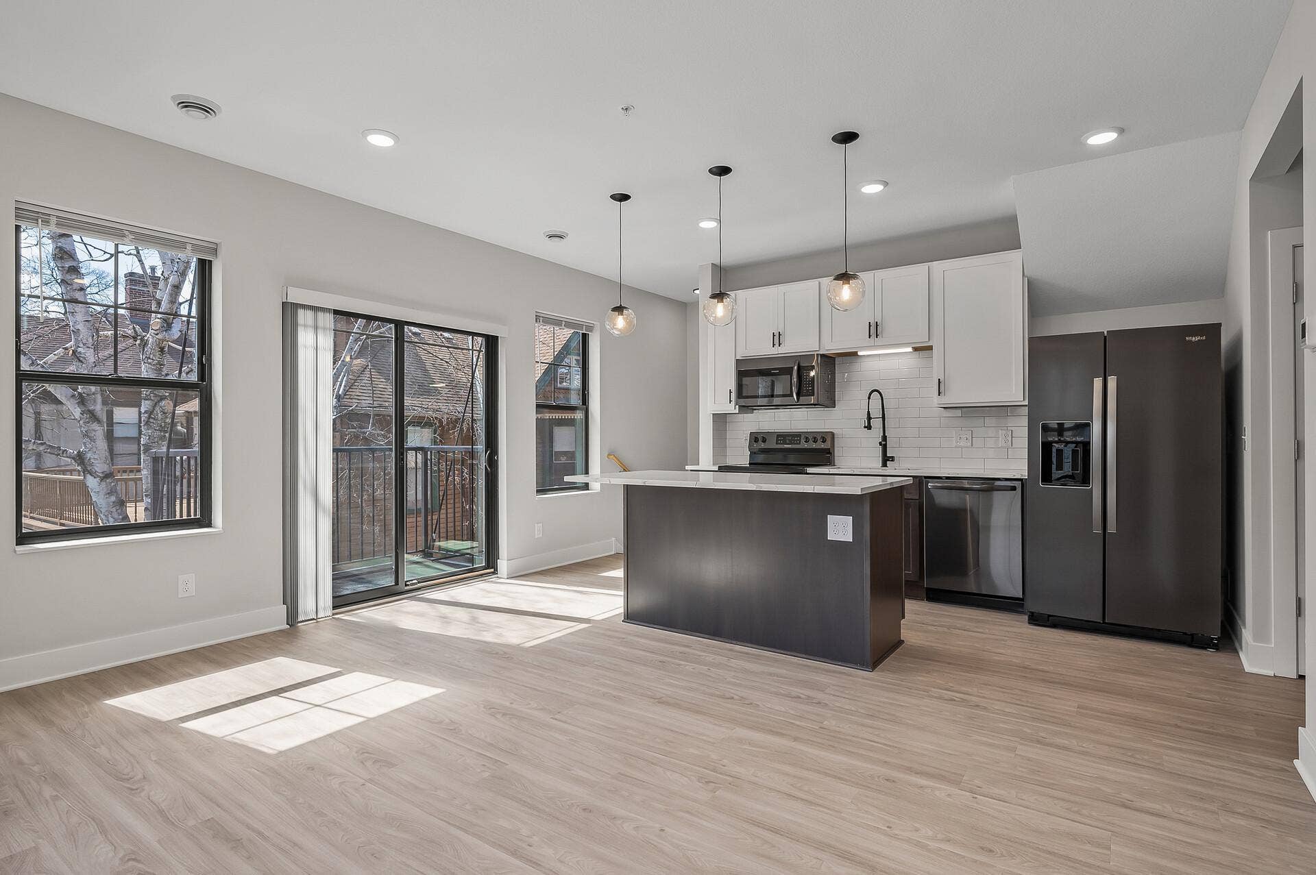 2413 1st Avenue S, 84, Minneapolis, MN 55404 61_2413_1st_Ave61_mls.jpg