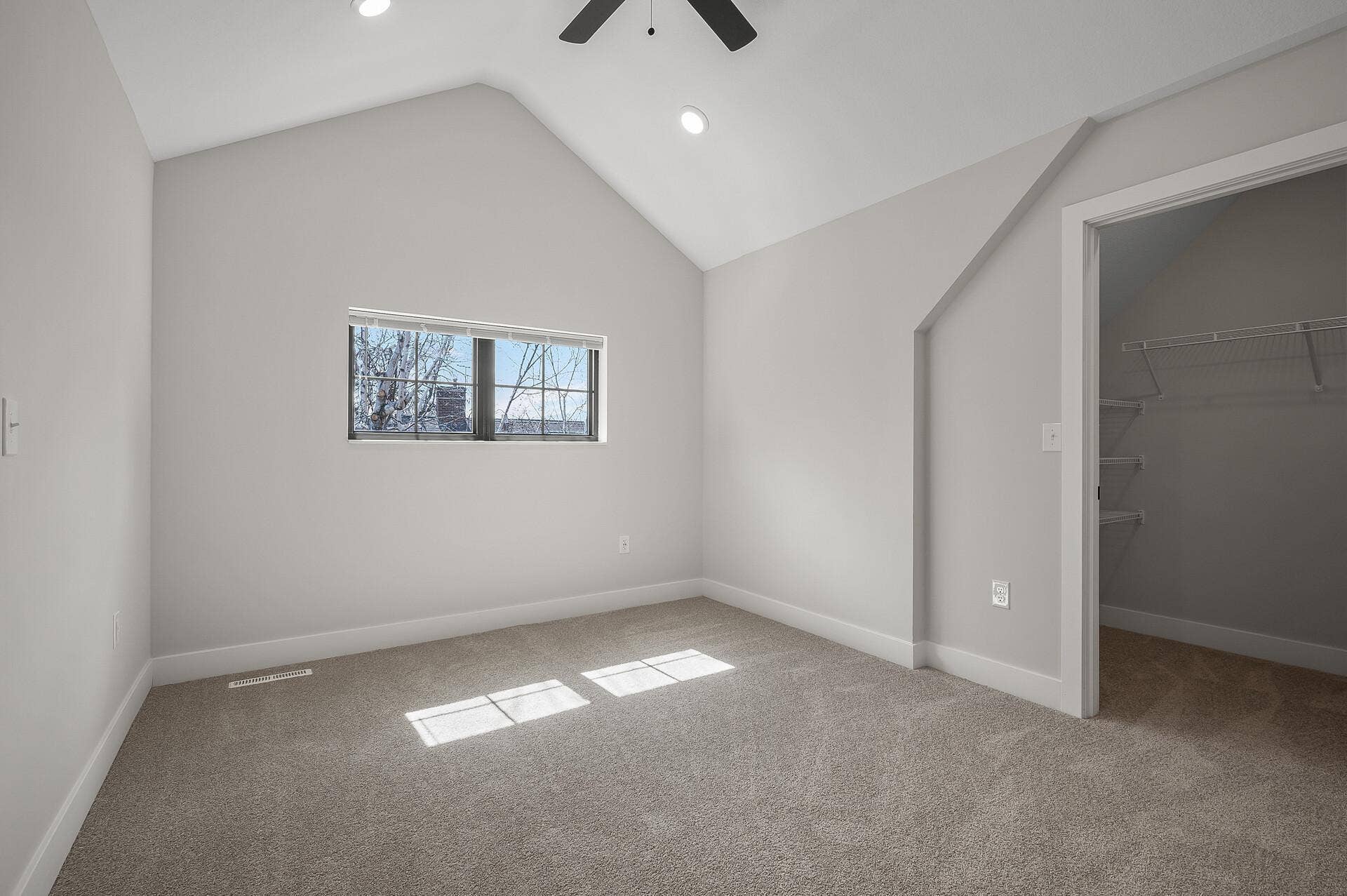 2413 1st Avenue S, 84, Minneapolis, MN 55404 75_2413_1st_Ave75_mls.jpg