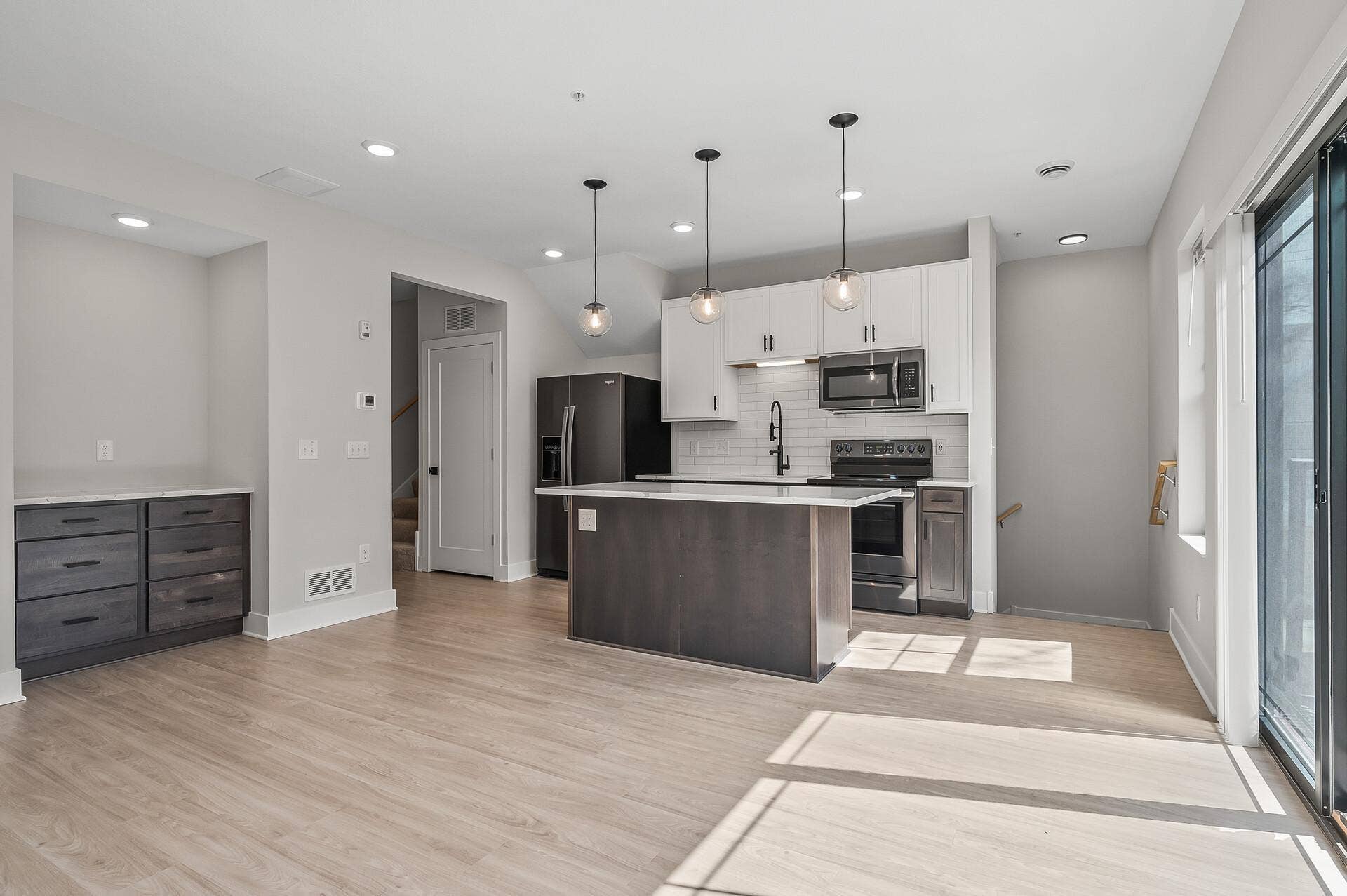 2413 1st Avenue S, 84, Minneapolis, MN 55404 44_2413_1st_Ave44_mls.jpg