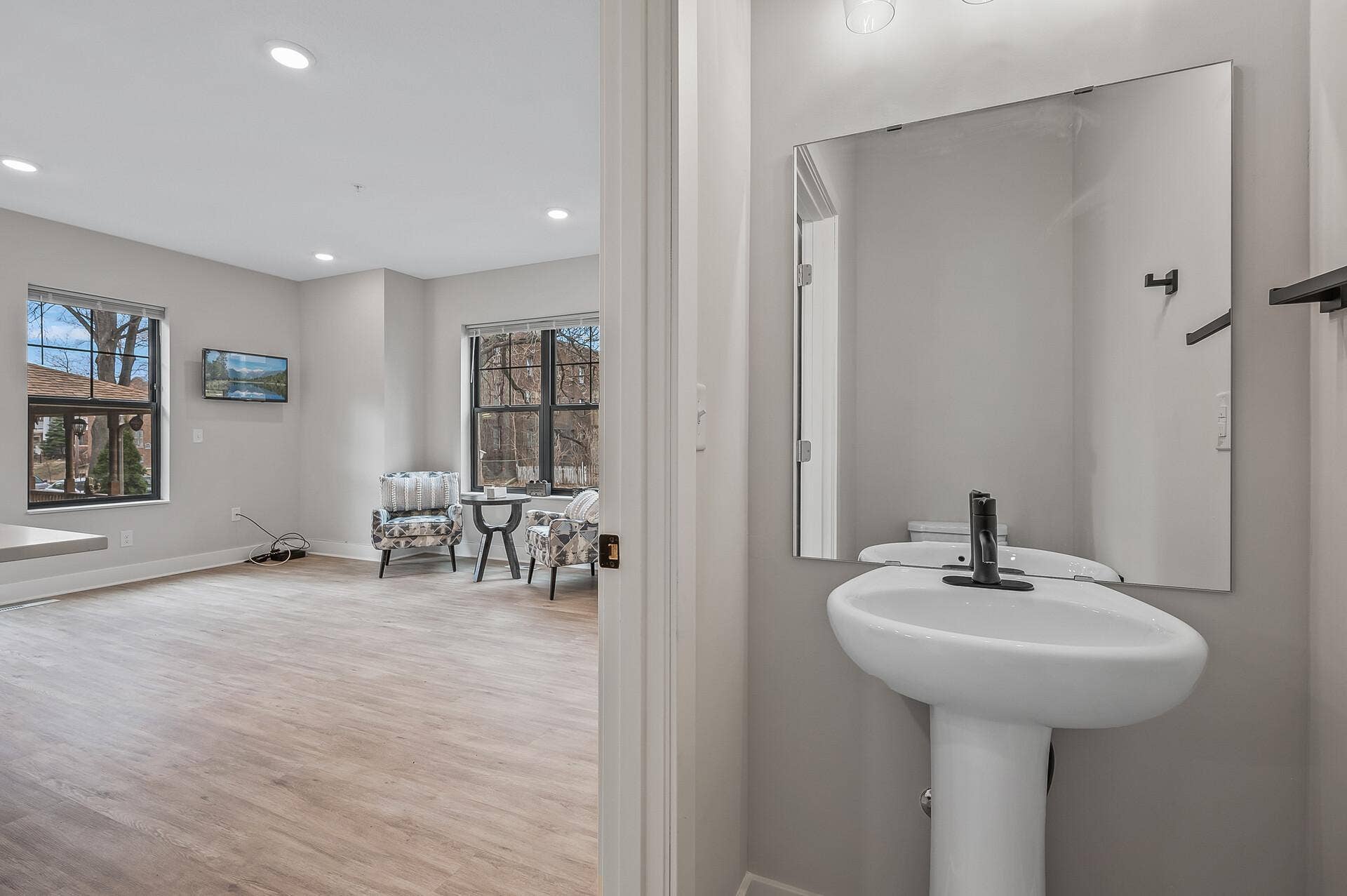 2413 1st Avenue S, 84, Minneapolis, MN 55404 18_2413_1st_Ave18_mls.jpg
