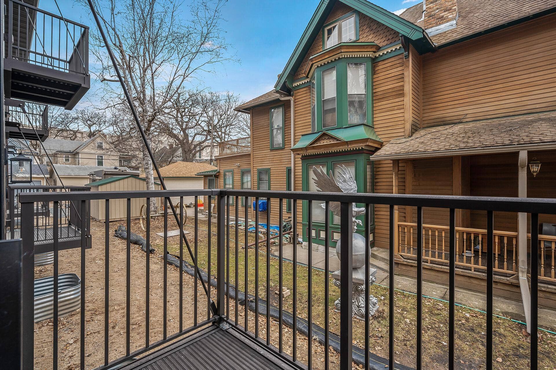 2413 1st Avenue S, 84, Minneapolis, MN 55404 14_2413_1st_Ave14_mls.jpg