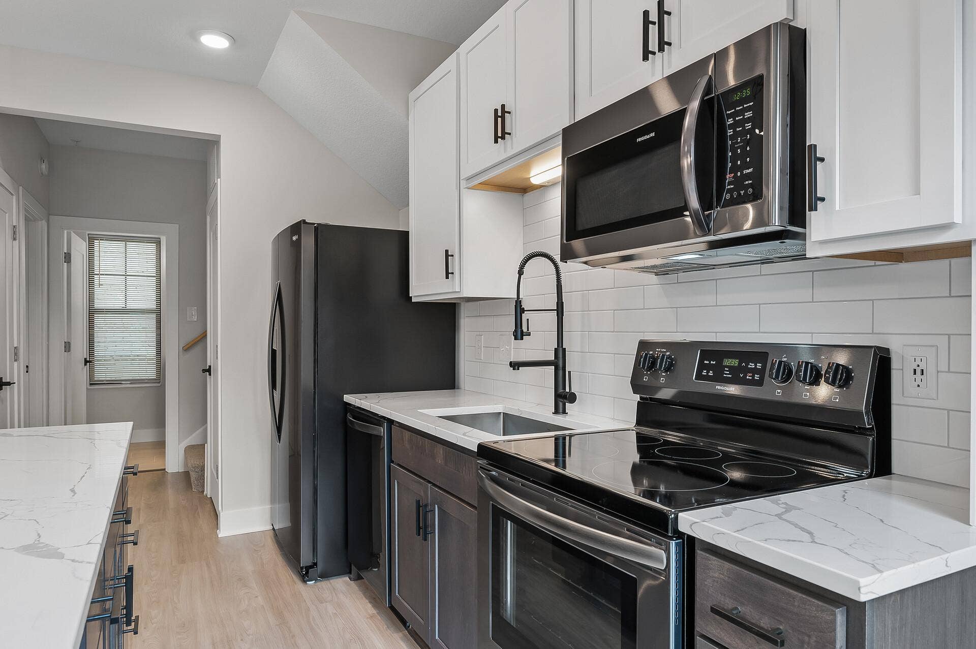 2413 1st Avenue S, 84, Minneapolis, MN 55404 50_2413_1st_Ave50_mls.jpg