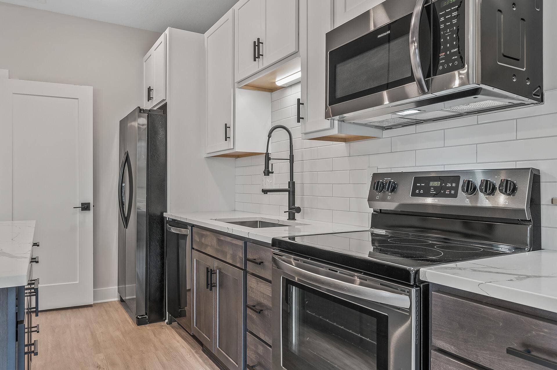 2413 1st Avenue S, 84, Minneapolis, MN 55404 17_2413_1st_Ave17_mls.jpg