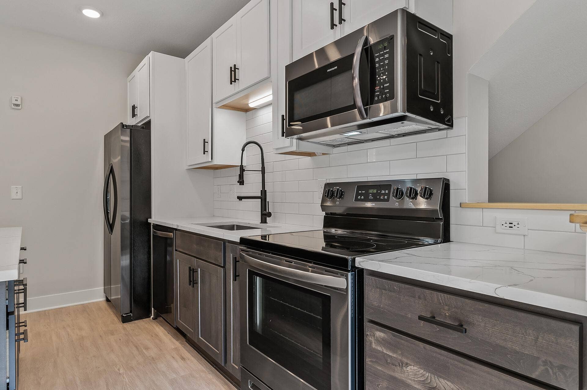 2413 1st Avenue S, 84, Minneapolis, MN 55404 34_2413_1st_Ave34_mls.jpg