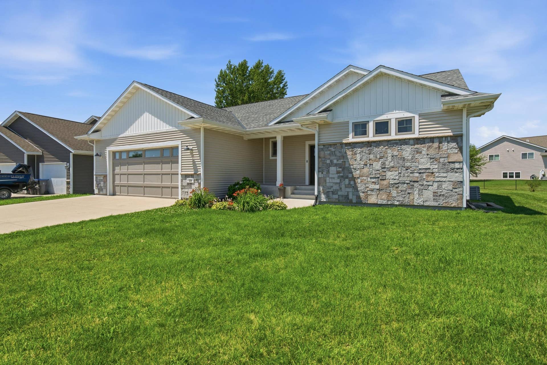 820 Fieldcrest Drive, Mankato, MN 56001 820 Fieldcrest Drive, Mankato, MN 56001