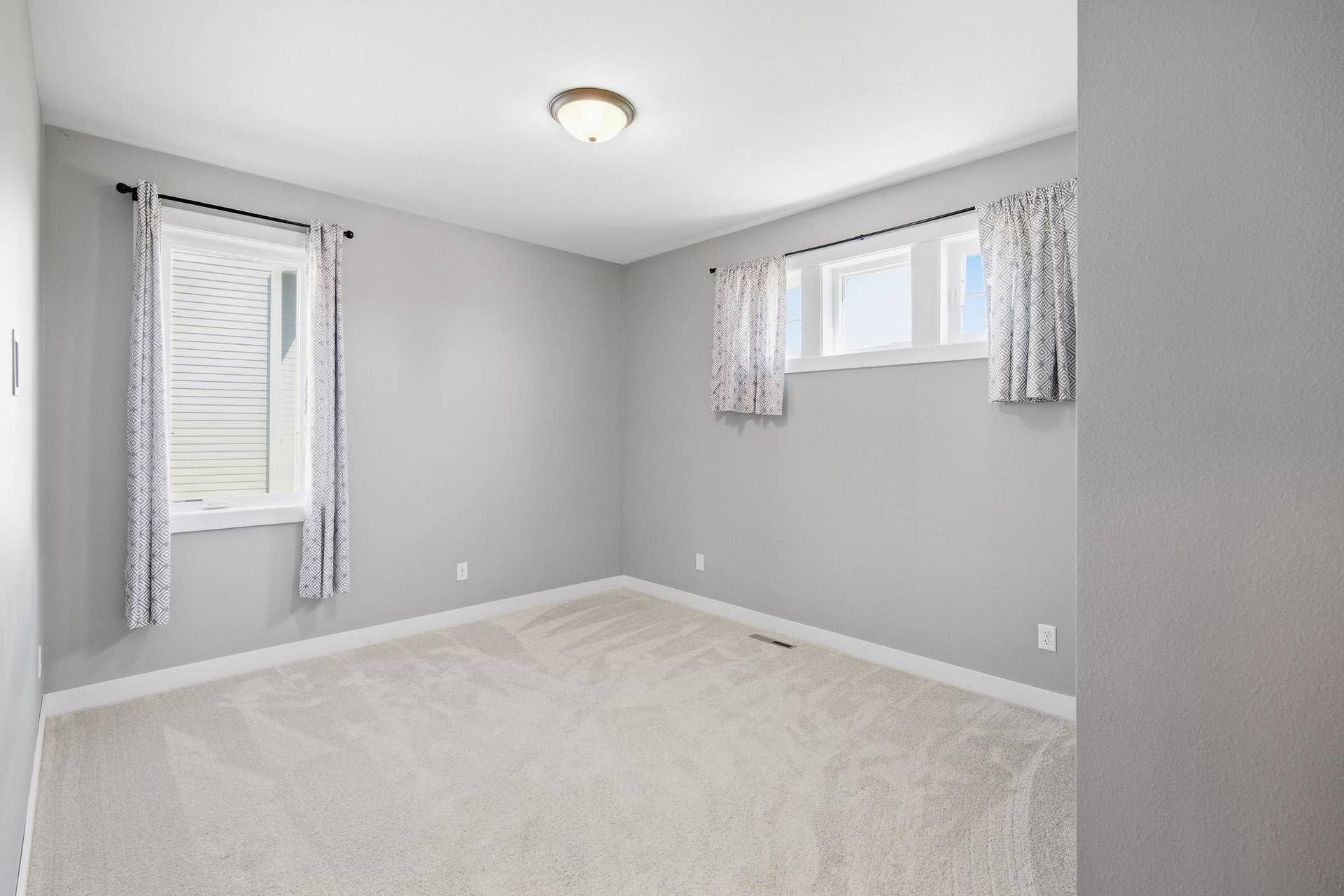 820 Fieldcrest Drive, Mankato, MN 56001 Main-Level Bedroom #2