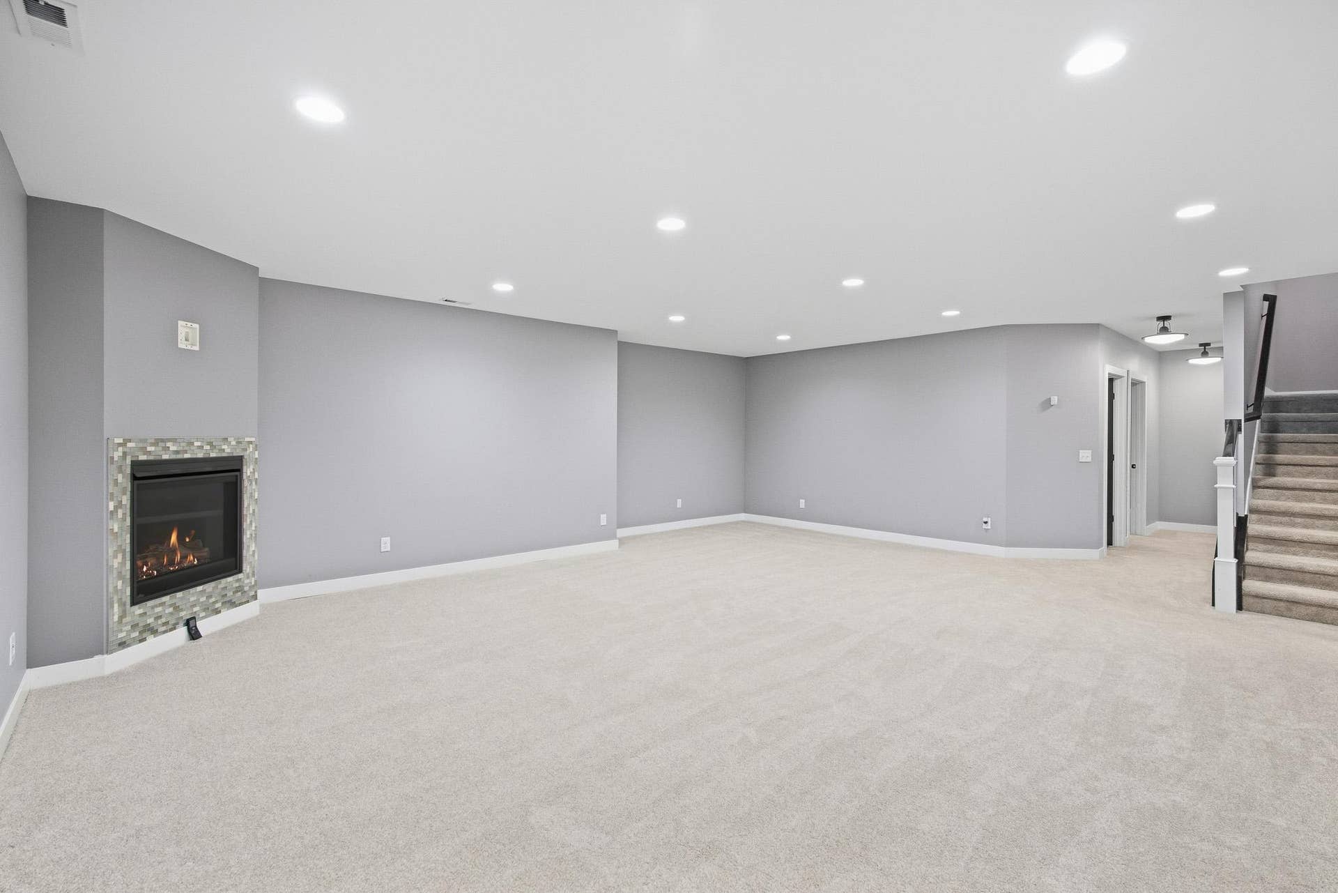 820 Fieldcrest Drive, Mankato, MN 56001 820 Fieldcrest Drive, Mankato, MN 56001