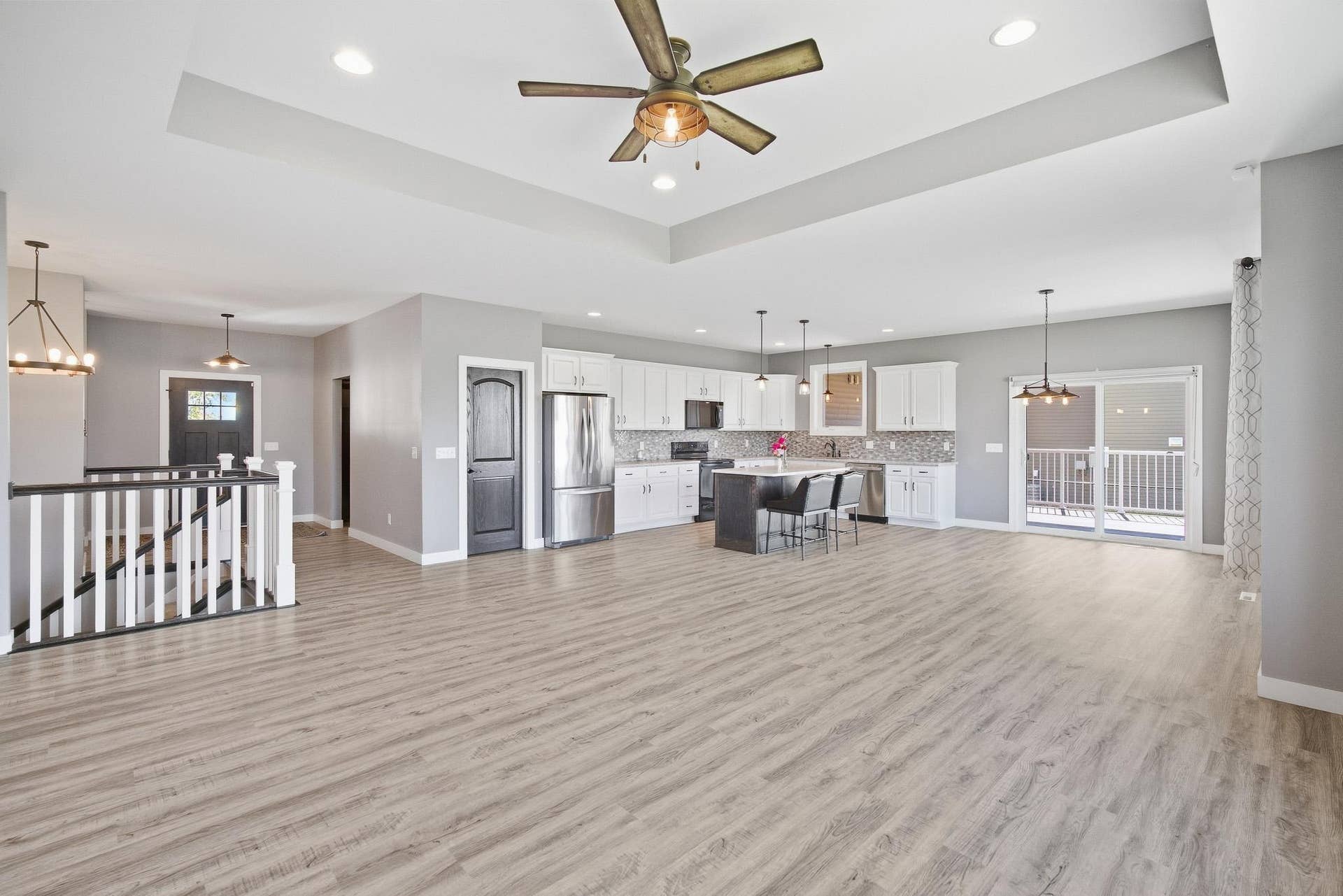 820 Fieldcrest Drive, Mankato, MN 56001 820 Fieldcrest Drive, Mankato, MN 56001