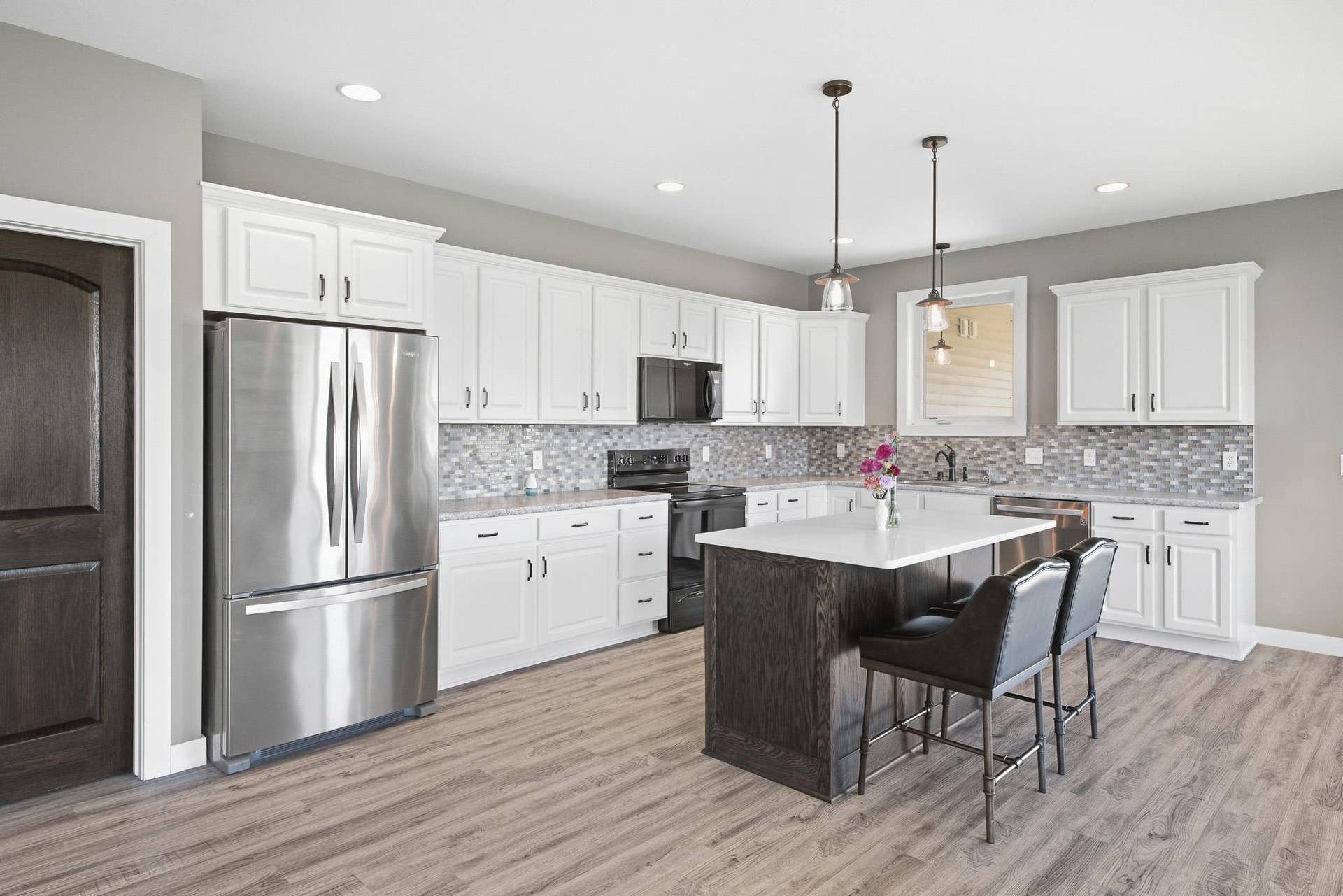 820 Fieldcrest Drive, Mankato, MN 56001 820 Fieldcrest Drive, Mankato, MN 56001