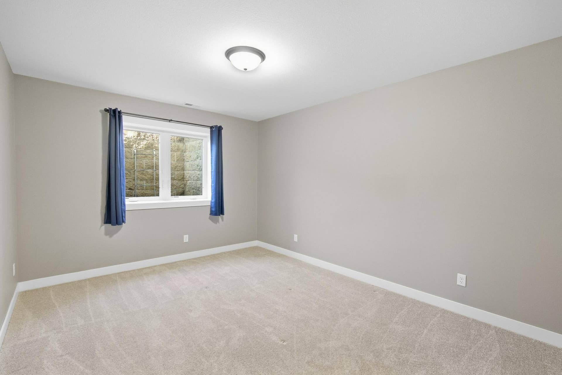 820 Fieldcrest Drive, Mankato, MN 56001 Basement Bedroom #3