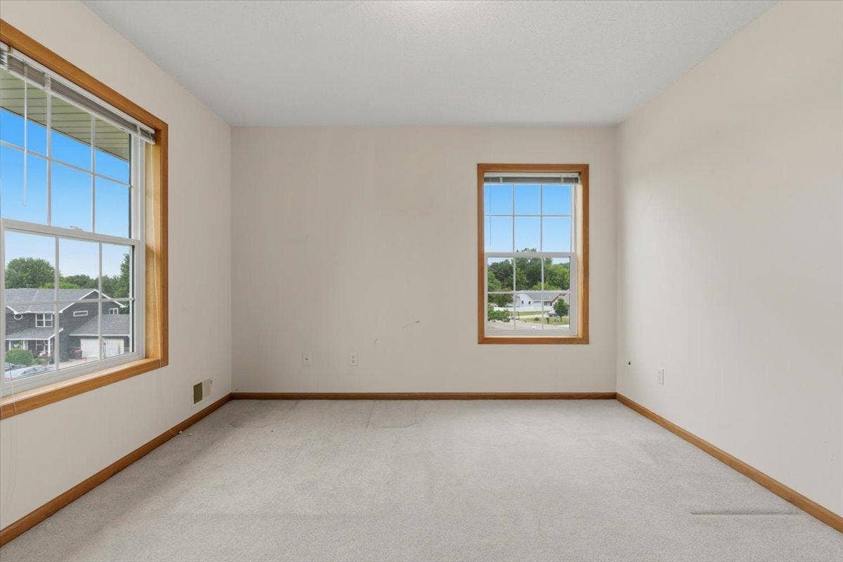 931 Sterling Street S, Maplewood, MN 55119 42-DSC07313.jpg