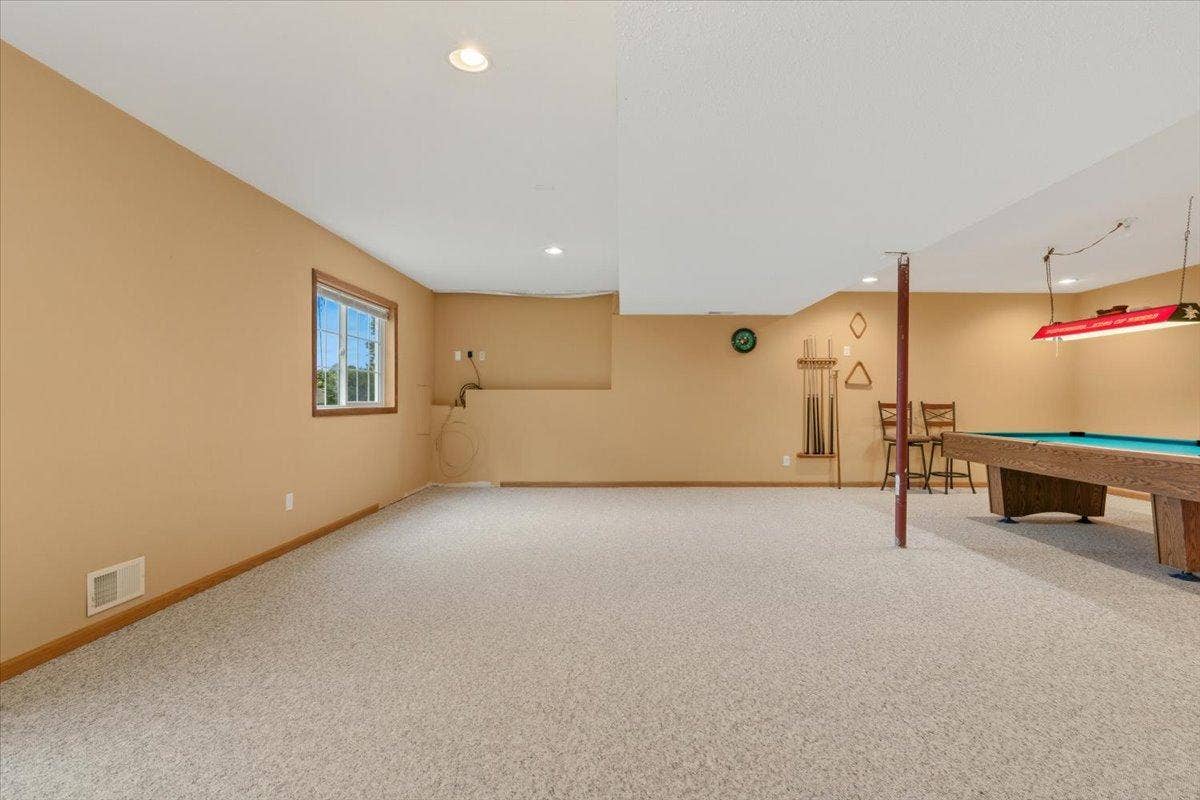 931 Sterling Street S, Maplewood, MN 55119 16-DSC07093.jpg