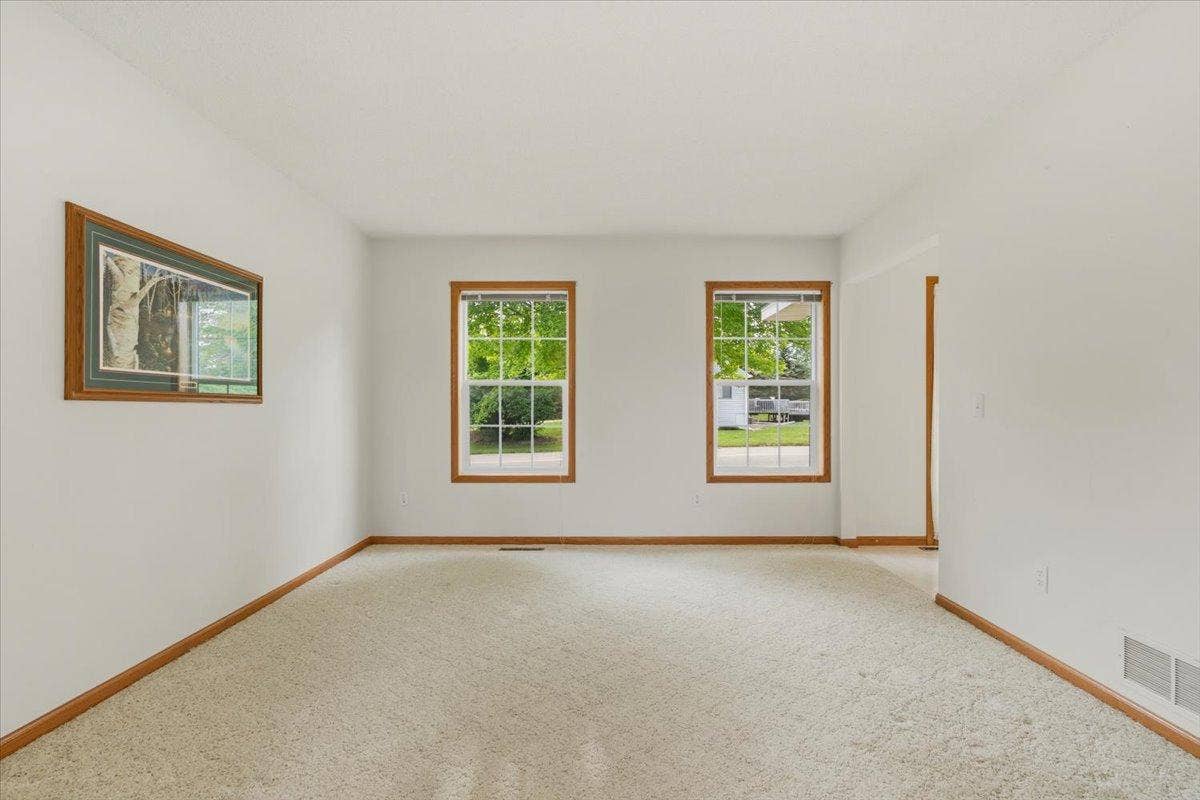 931 Sterling Street S, Maplewood, MN 55119 30-DSC07238.jpg