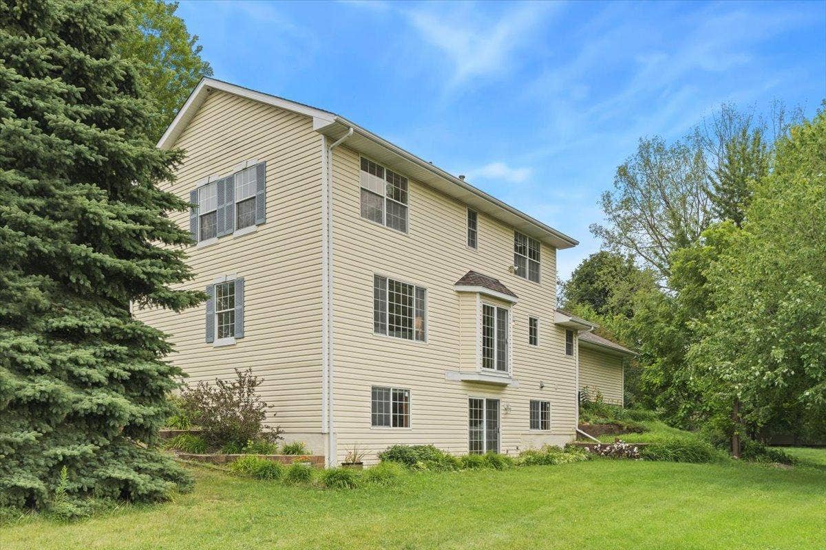 931 Sterling Street S, Maplewood, MN 55119 46-DSC07393.jpg