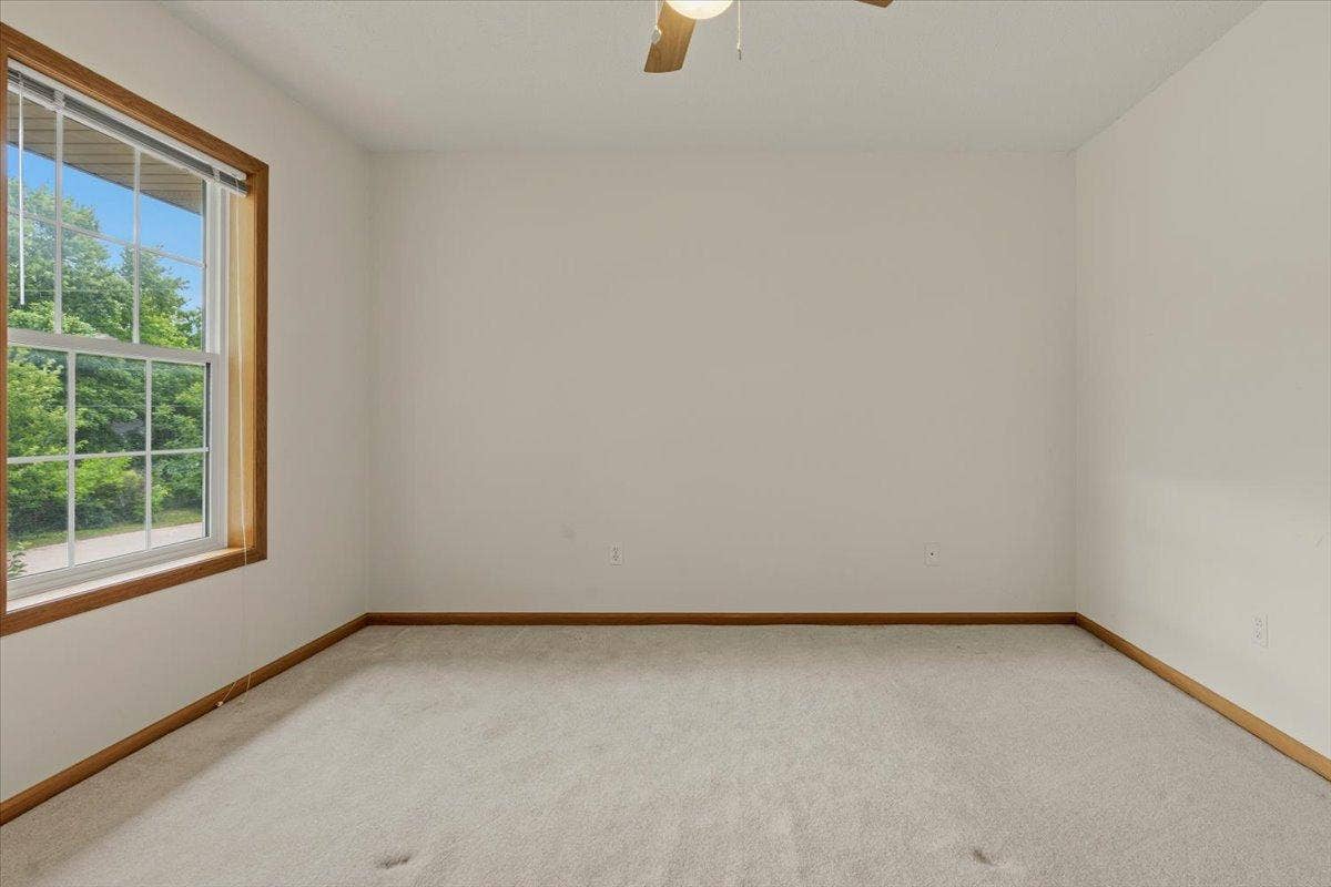 931 Sterling Street S, Maplewood, MN 55119 35-DSC07268.jpg