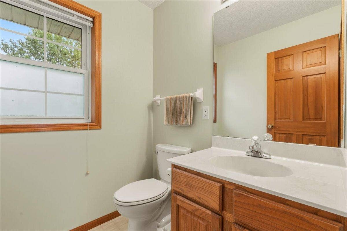 931 Sterling Street S, Maplewood, MN 55119 28-DSC07193.jpg