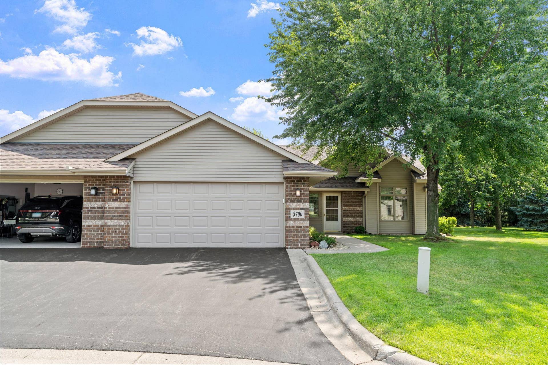 3700 Ladyslipper Lane N, Brooklyn Park, MN 55443 1-web-or-mls-3700 Ladyslipper N-1.jpg